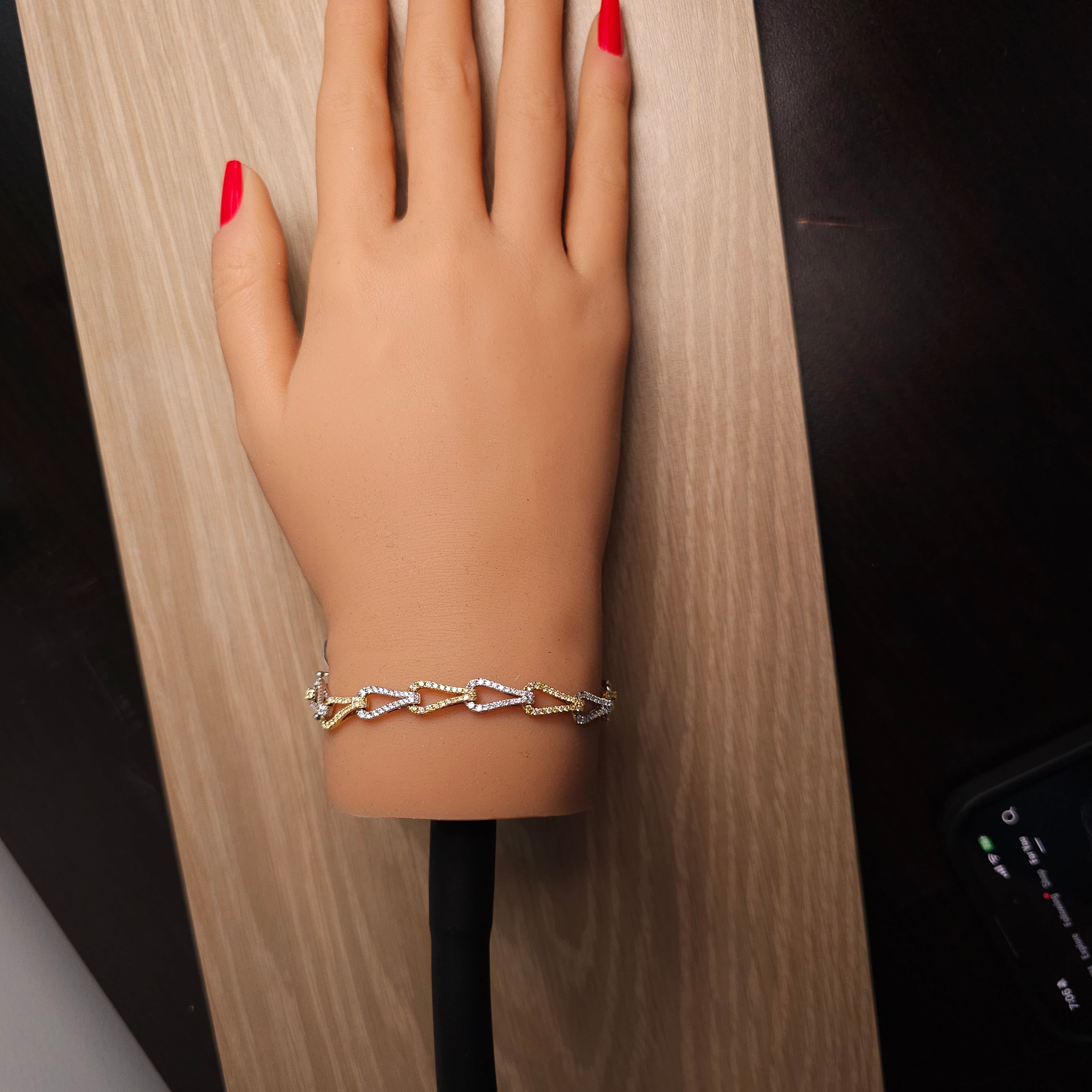Natural Yellow Round Diamond Bracelet
