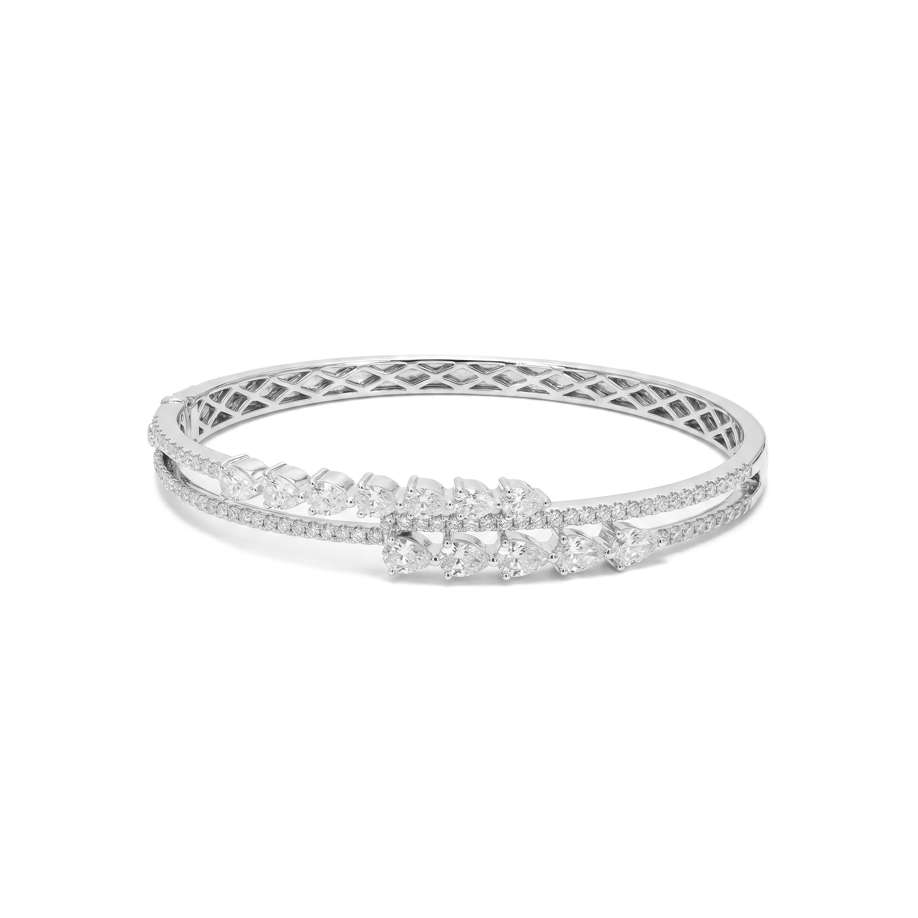 Natural White Pear Diamond Bangle
