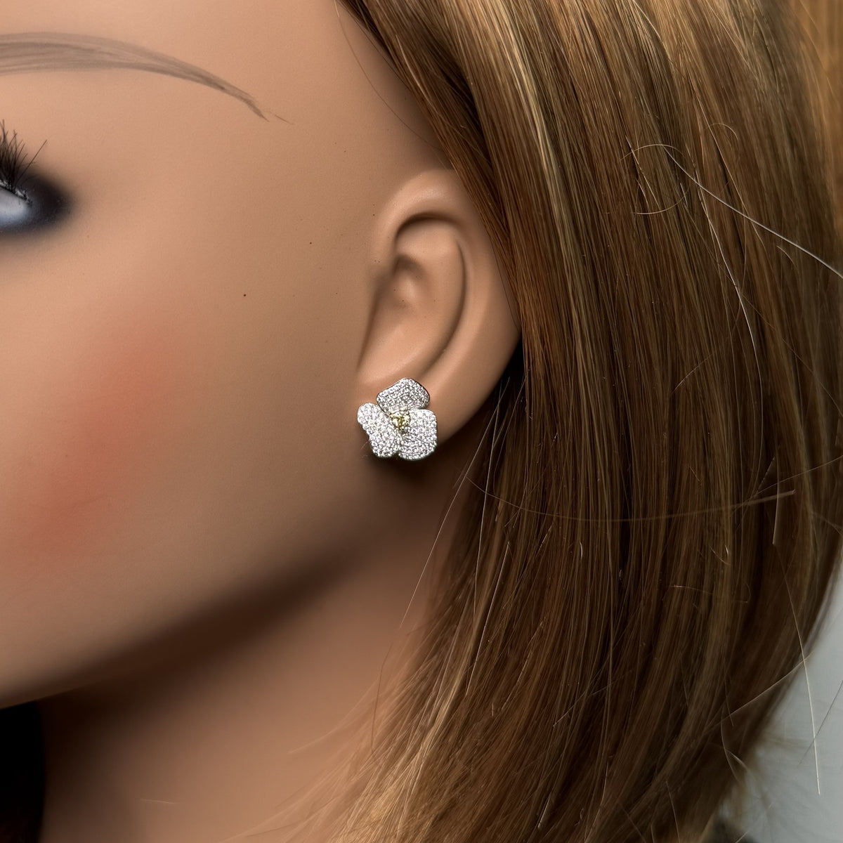 Natural Yellow Round Diamond Earring