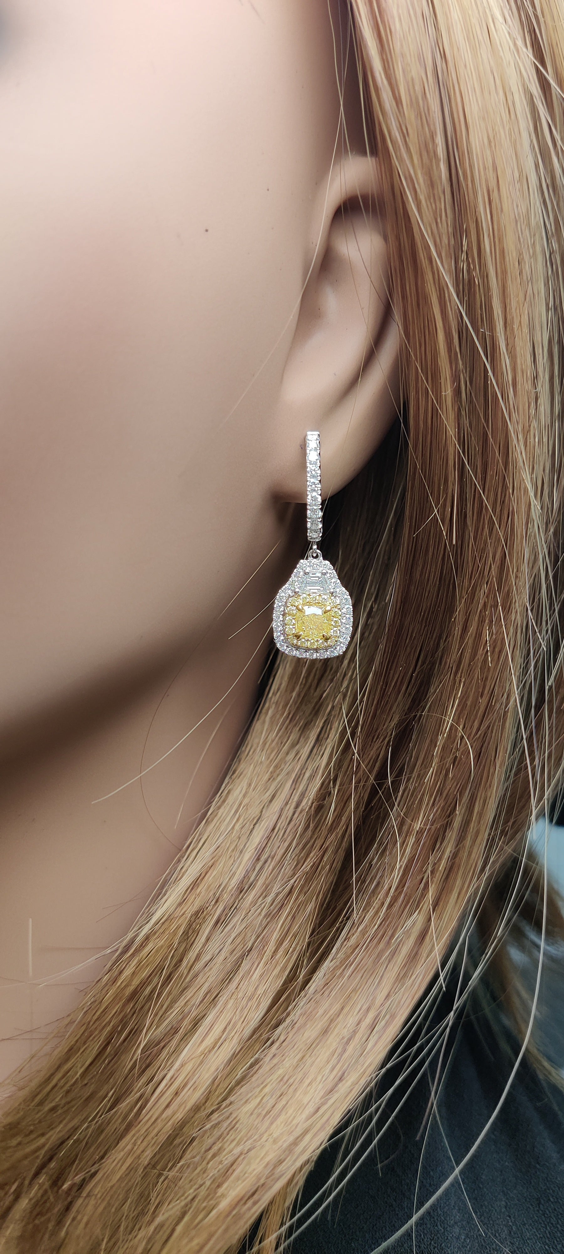 Natural Yellow Cushion Diamond Earring GIA Certified product image 5
