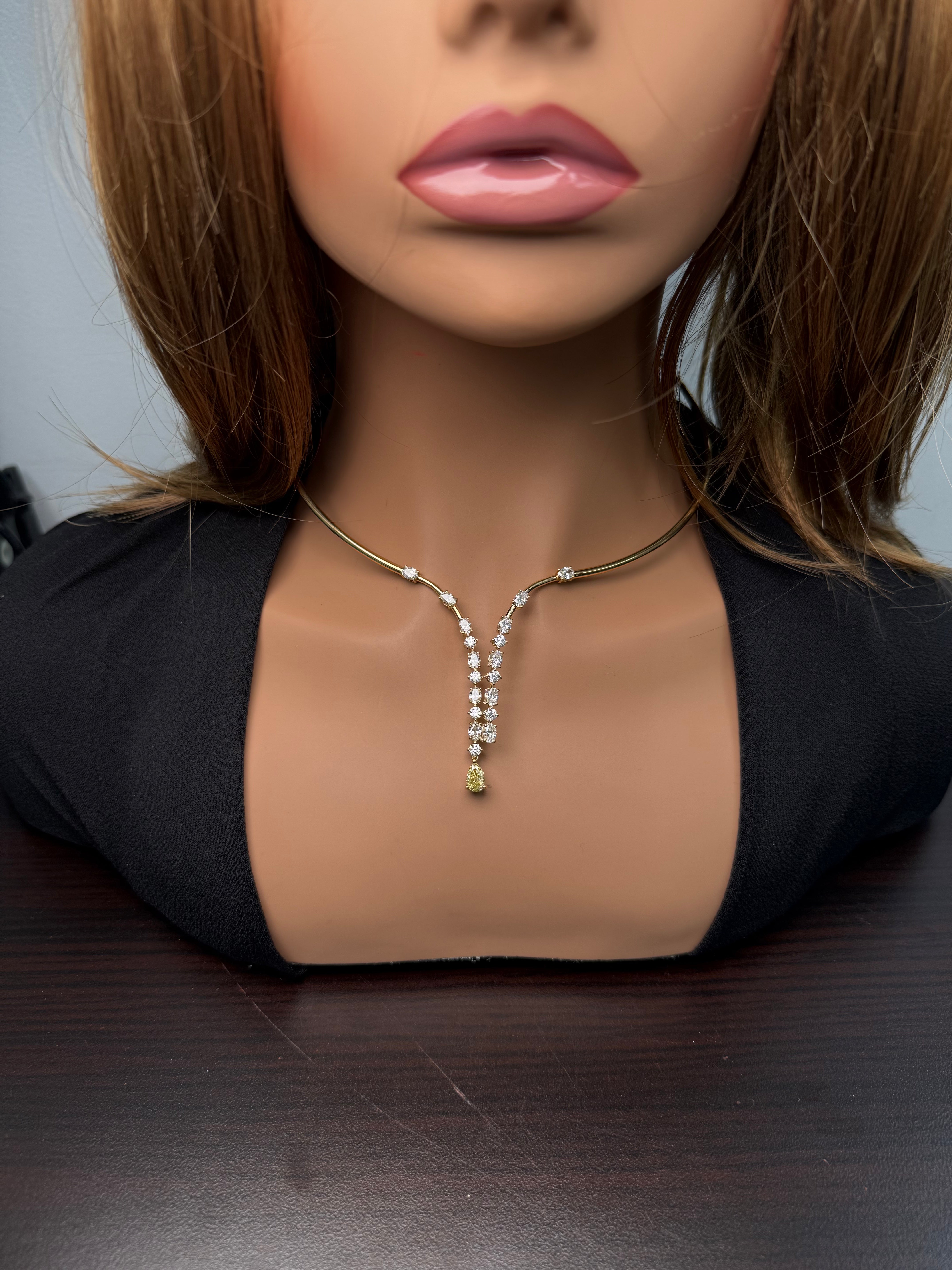 Natural Yellow Pear Diamond Necklace Gia CERTIFIED
