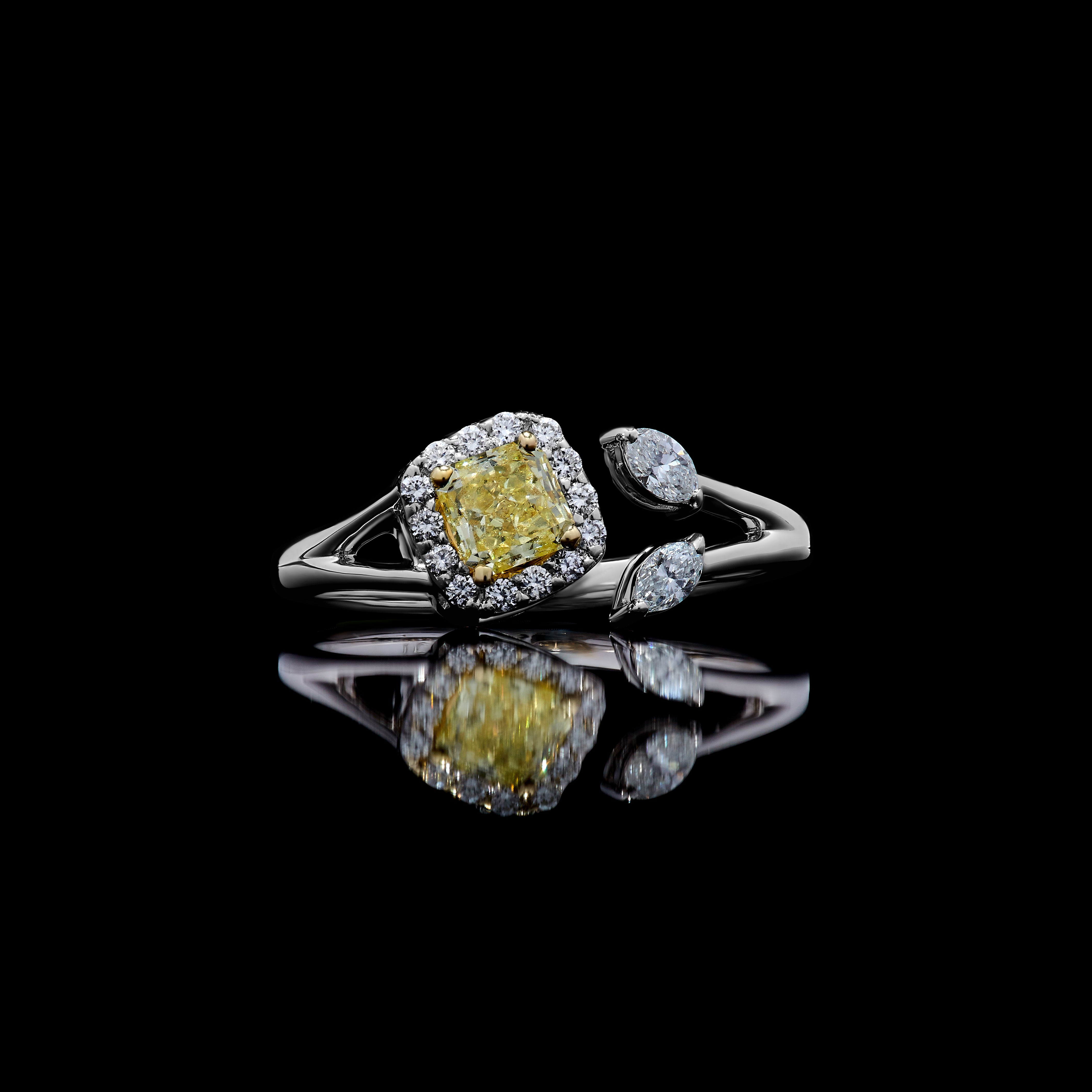 Yellow Cushion Cut Diamond Ring JR01262X