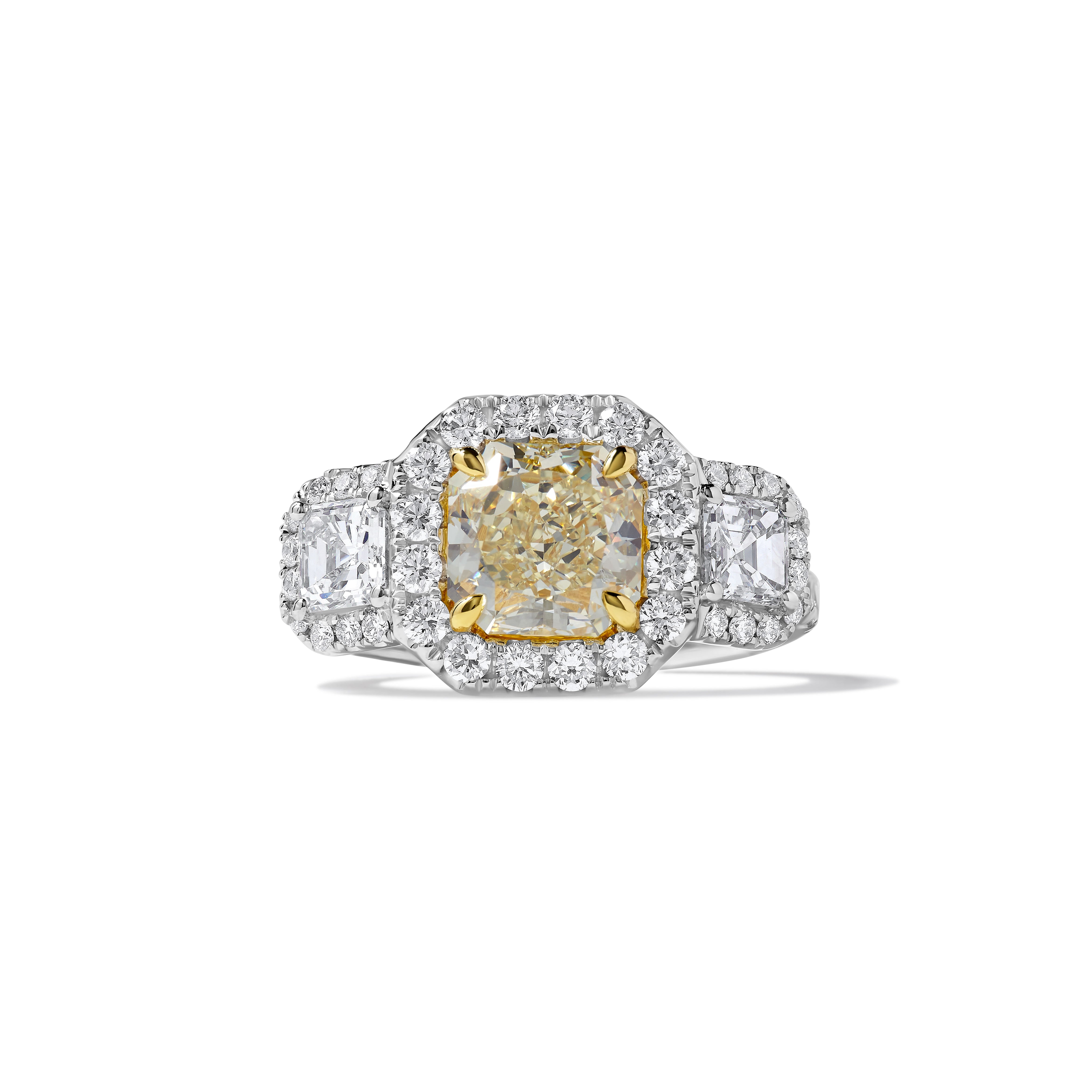 GIA Yellow Radiant Cut Diamond Ring JR2P84GH