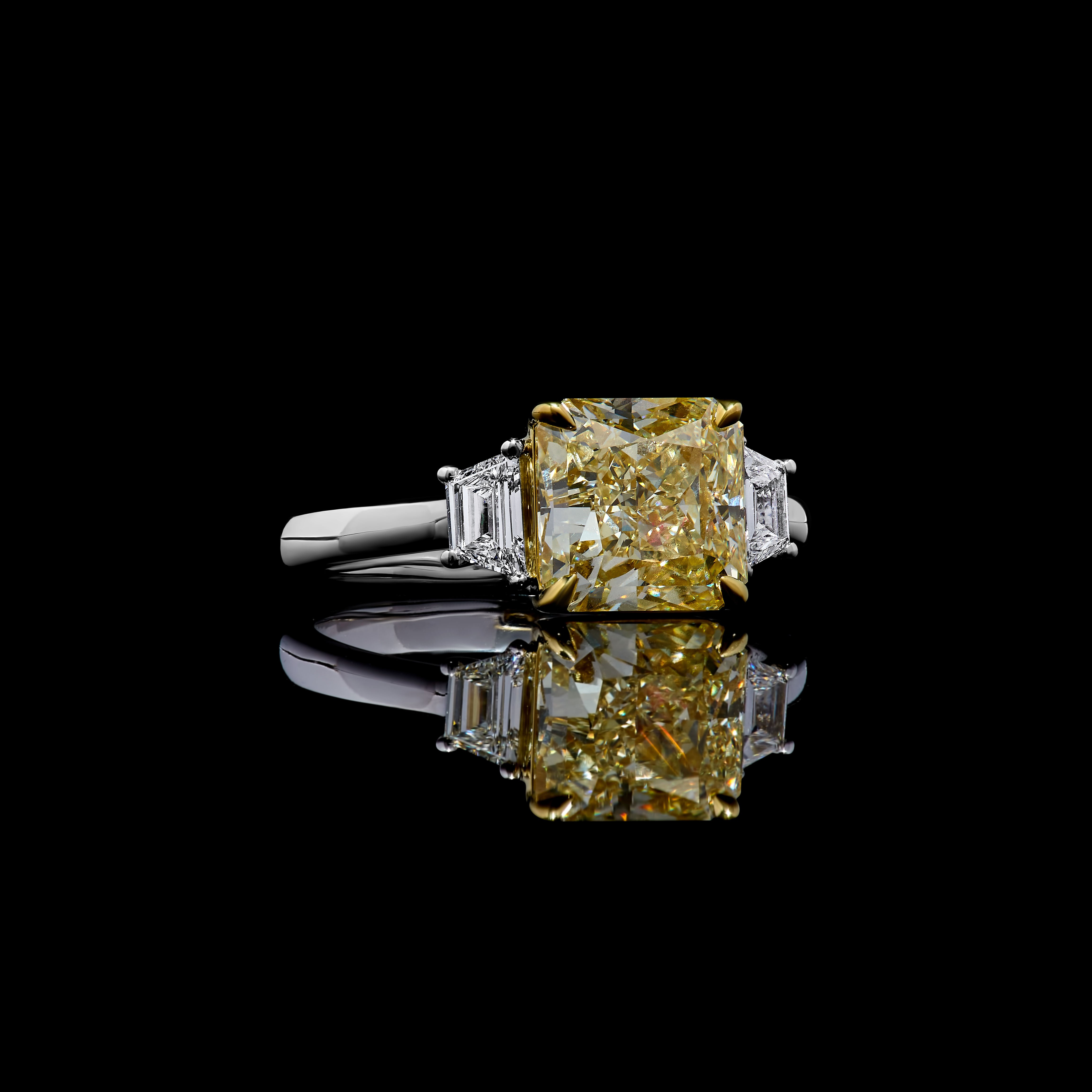 GIA Yellow Radiant Cut Diamond Ring JR3078GH
