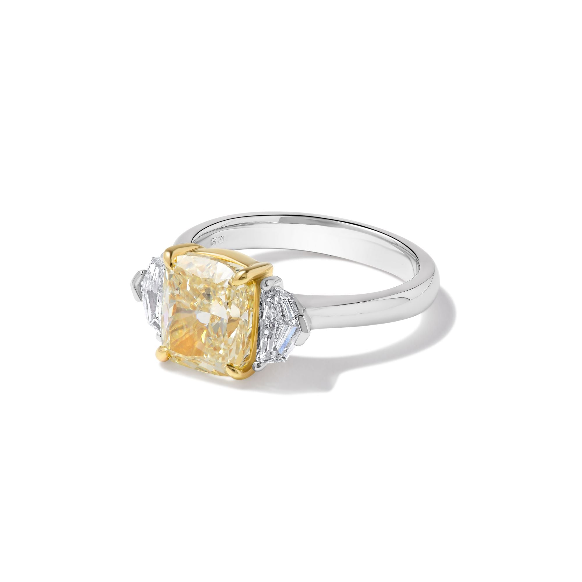 GIA Yellow Cushion Cut Diamond Ring JR3P52GH