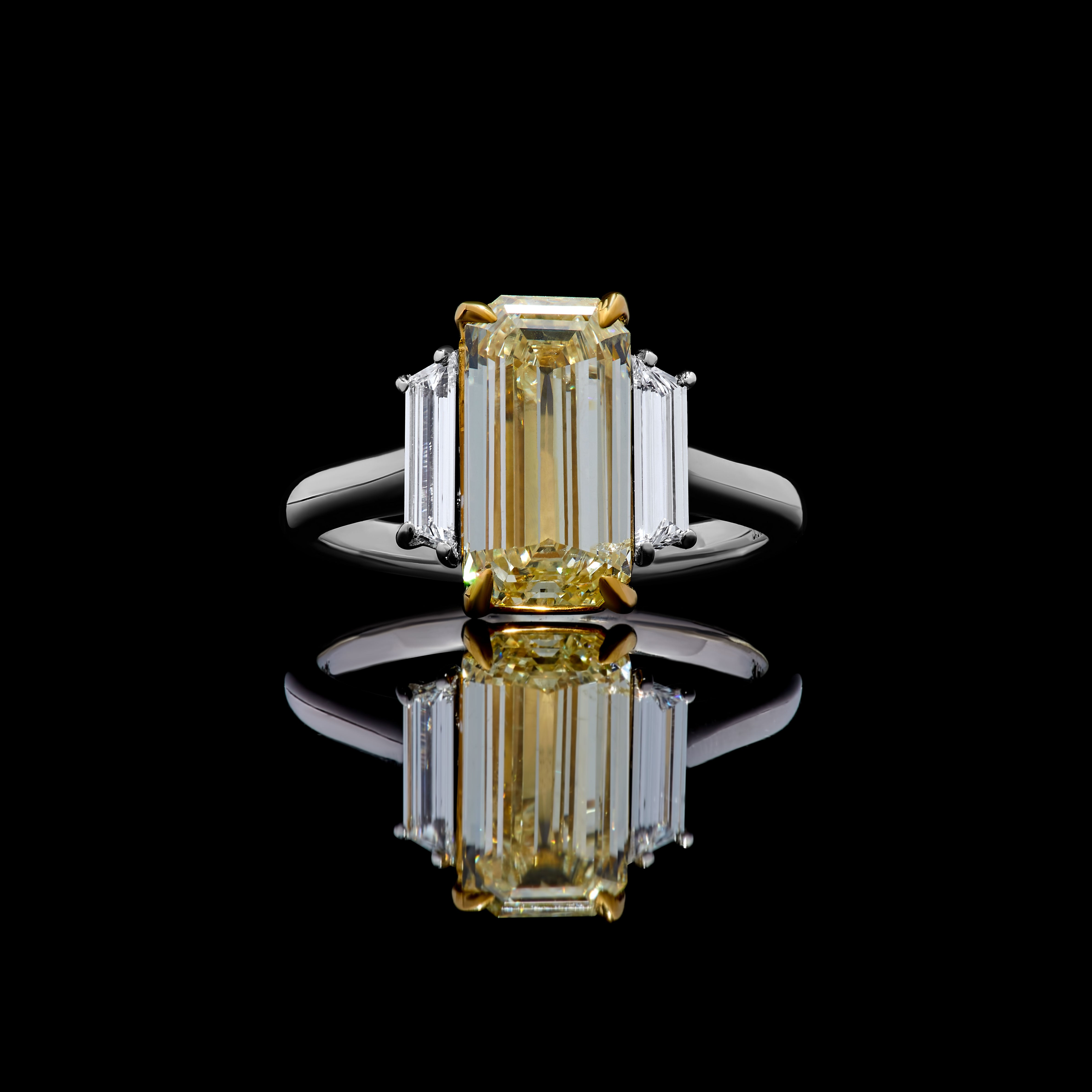 GIA Yellow Emerald Cut Diamond Ring JR3P53GX