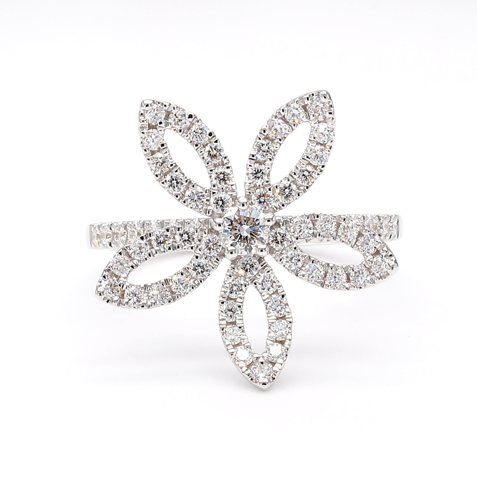 Natural White Round Diamond Ring
