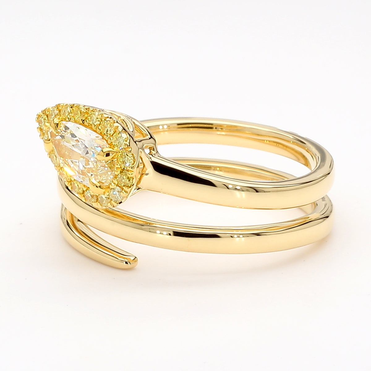 Natural White Pear Diamond Ring | GIA Certified
