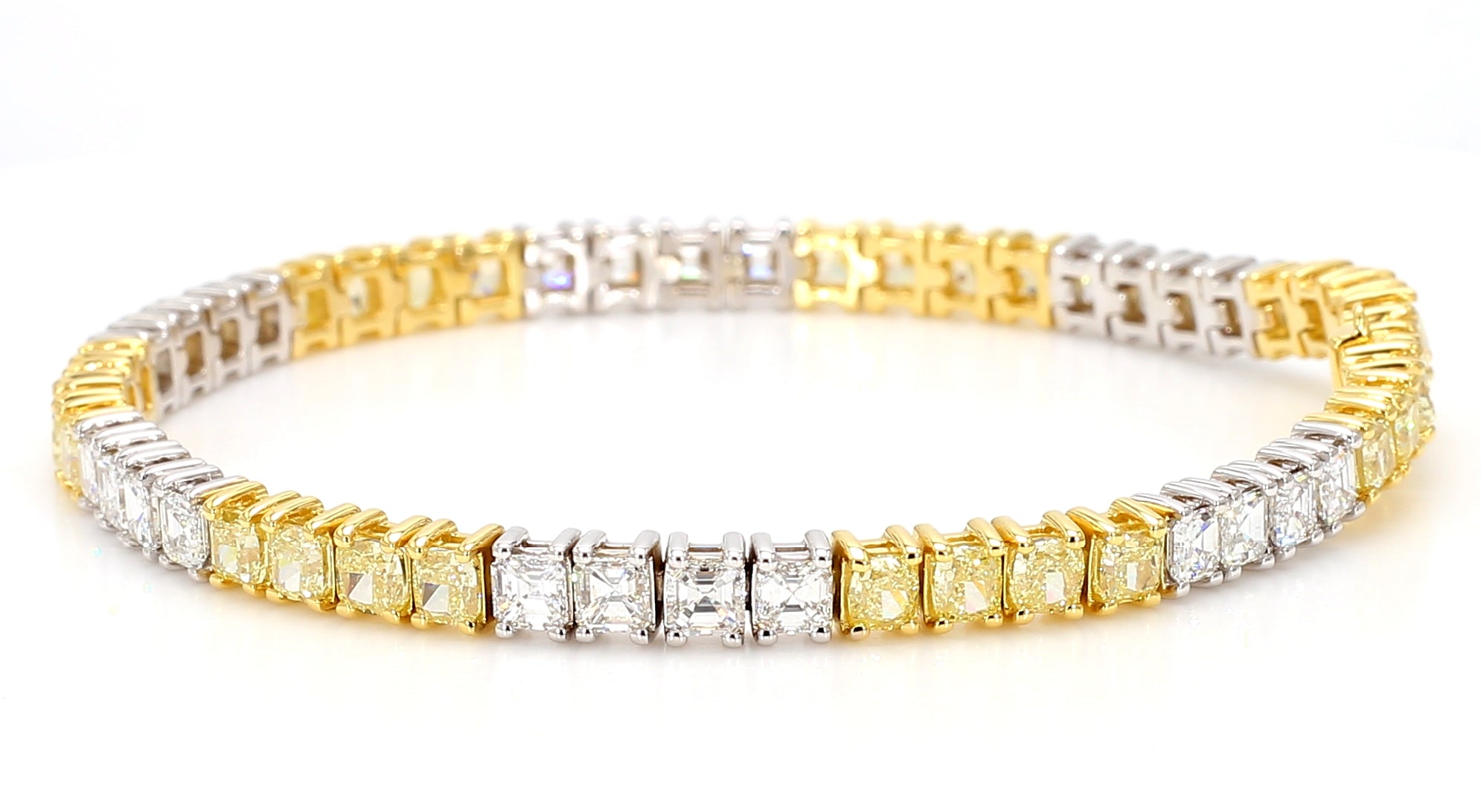 Natural Yellow Cushion Diamond Bracelet product image 3