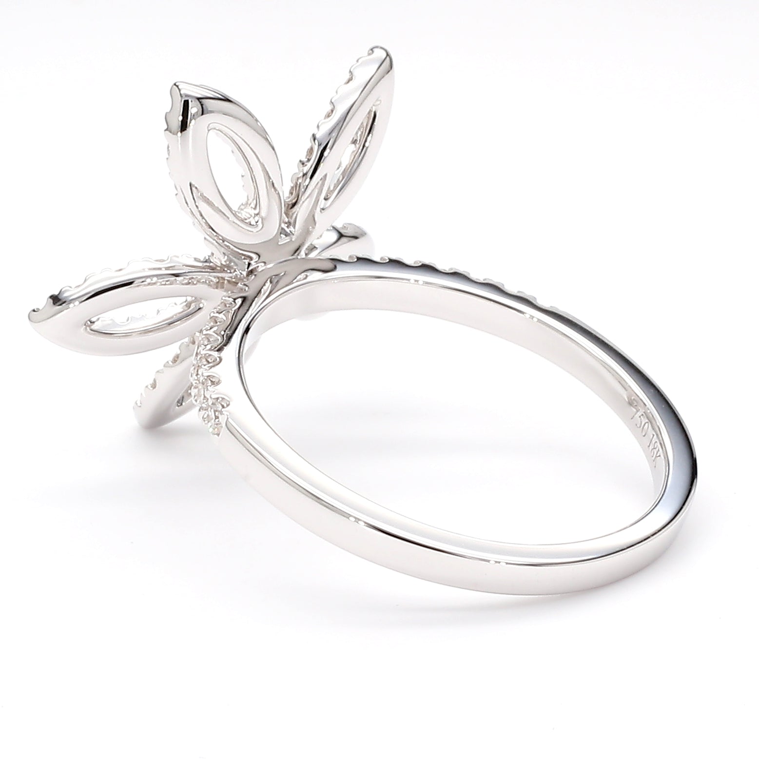 Natural White Round Diamond Ring