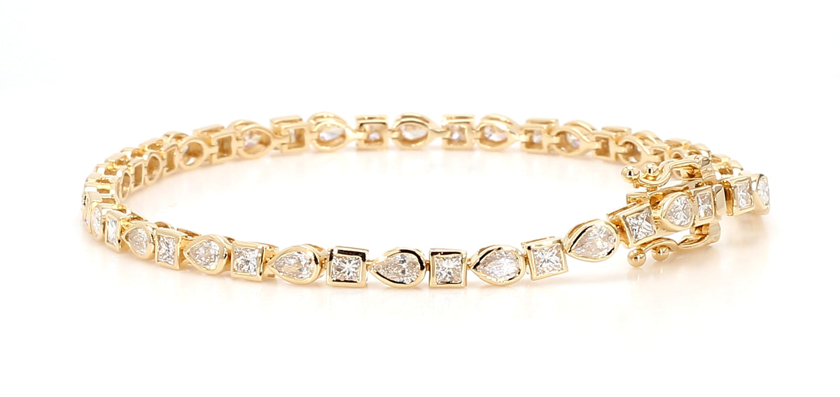 Natural White Pear Diamond Bracelet