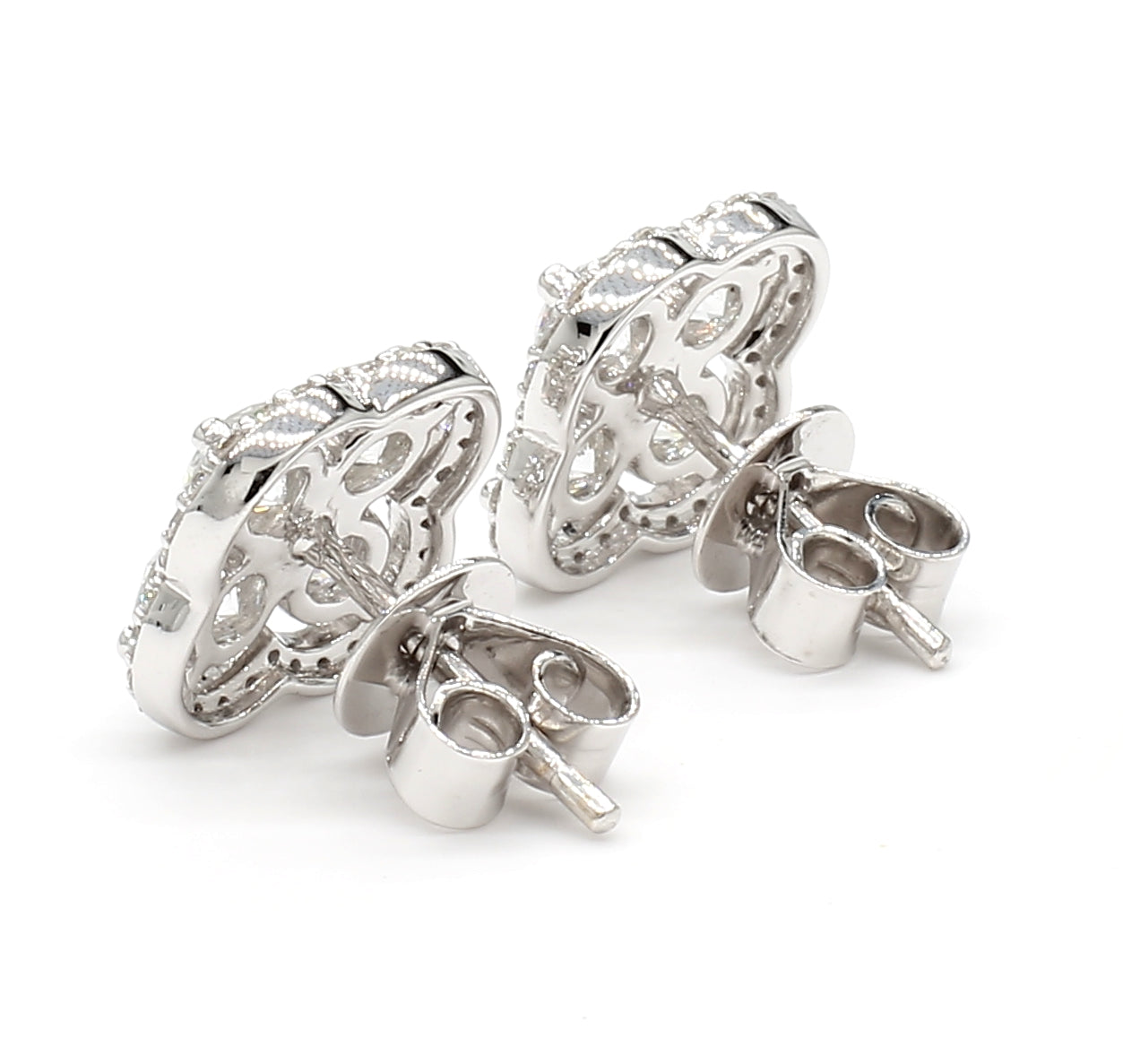 Natural White Round Diamond Earring product image 4