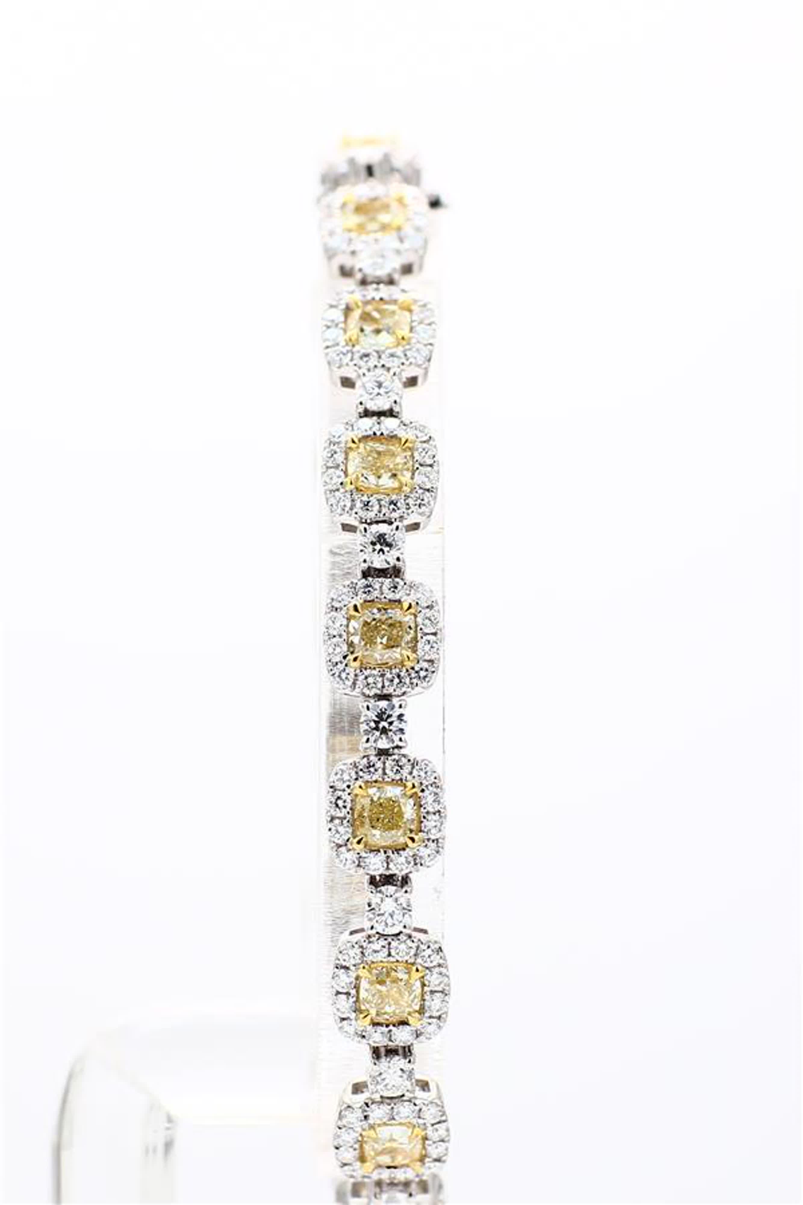 Natural Yellow Cushion and White Diamond 9.01 Carat TW Gold Bracelet