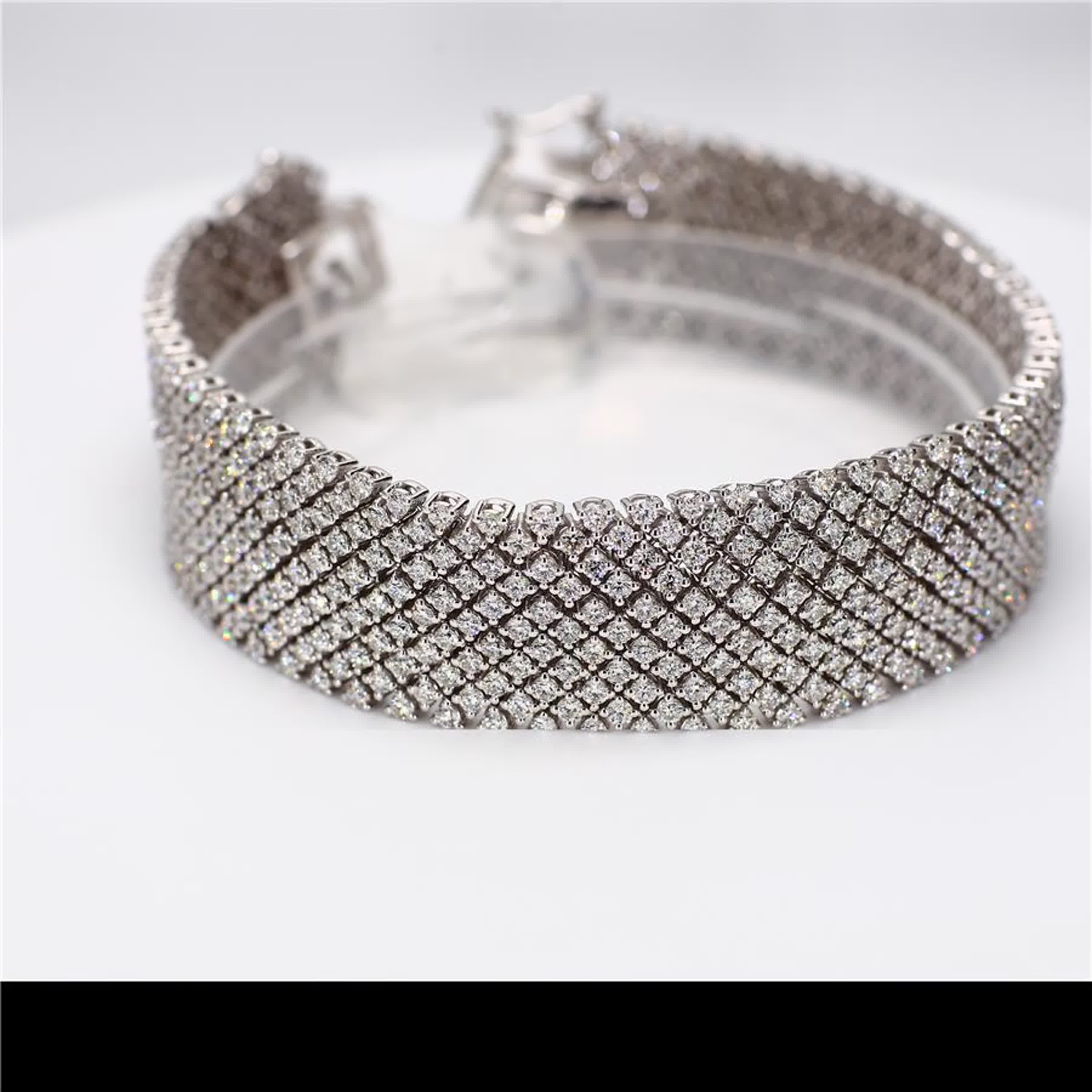 Natural White Round Diamond 15.00 Carat TW White Gold Bracelet
