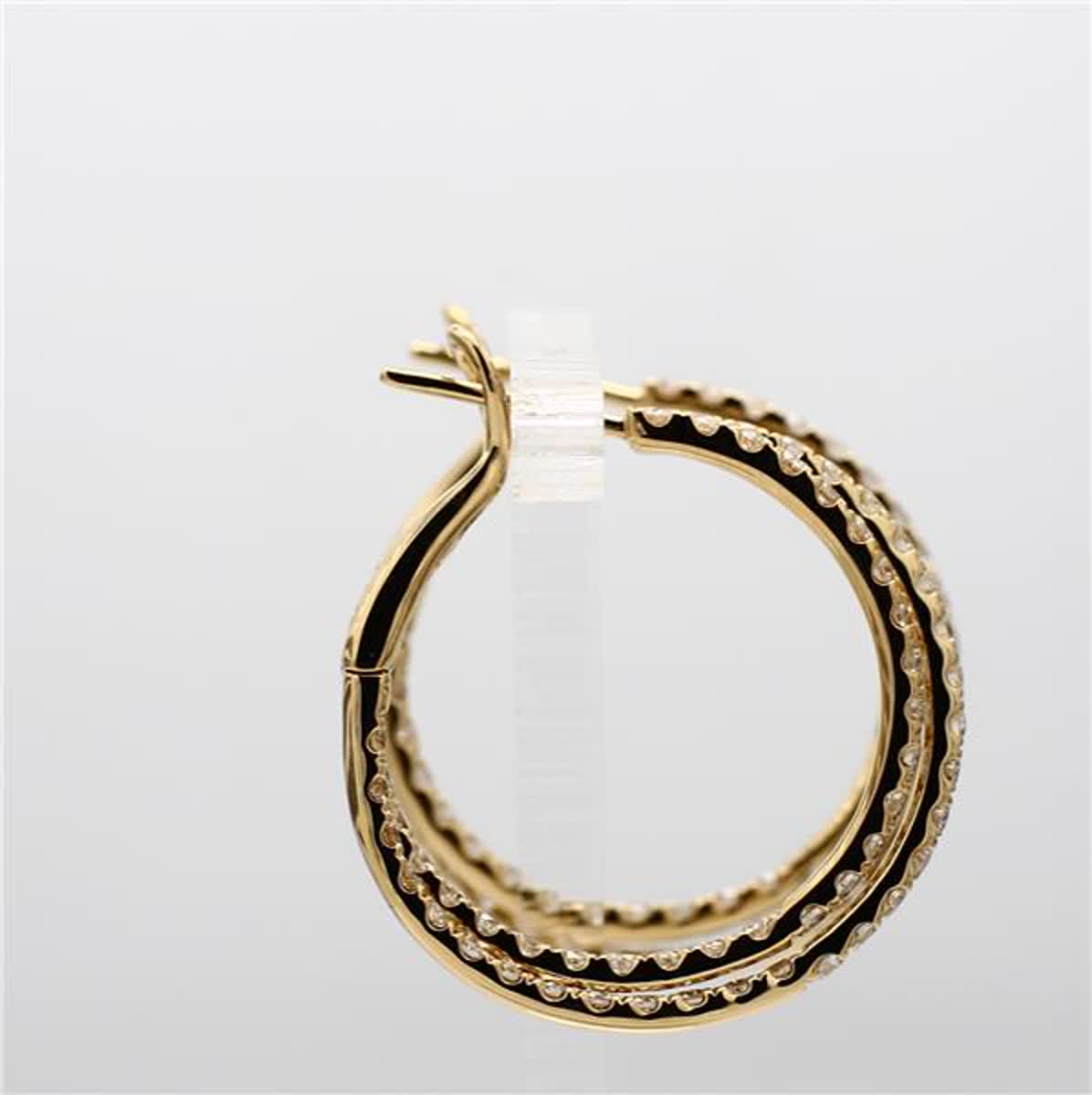 Natural White Round Diamond 2.62 Carat TW Yellow Gold Hoop Earrings