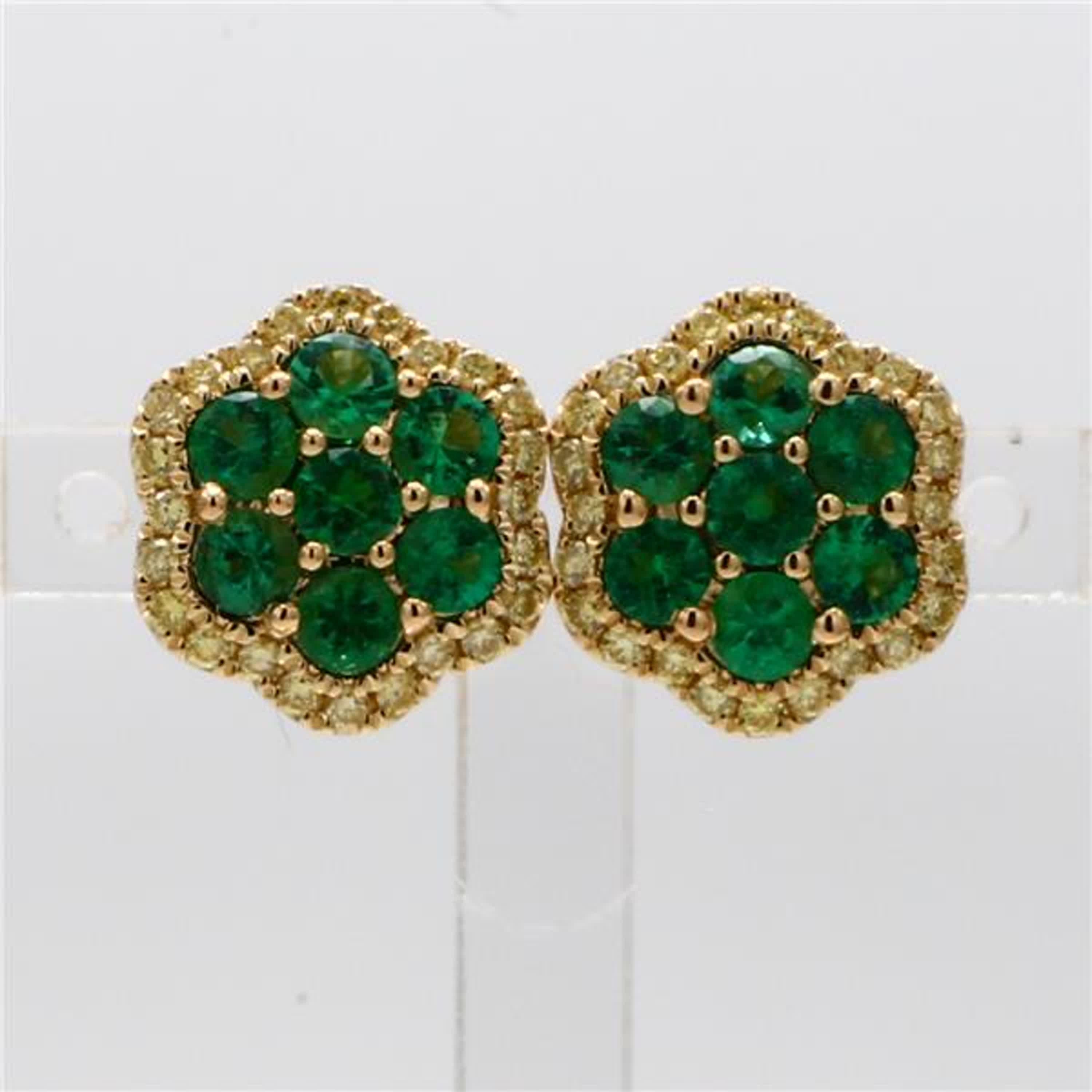 Natural Round Emerald and Yellow Diamond 1.56 Carat TW Yellow Gold Stud Earrings