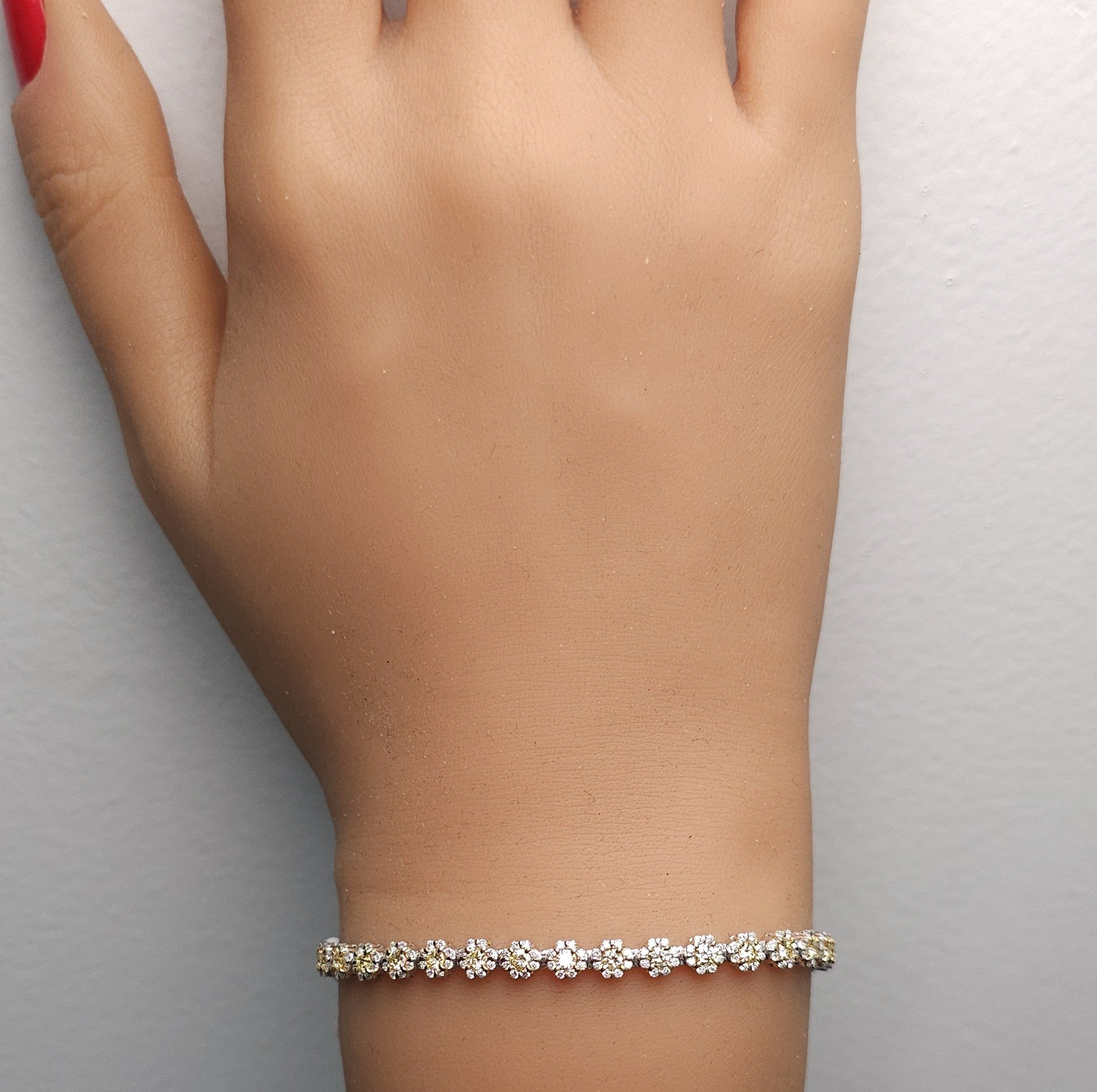 Natural Yellow Round Diamond Bracelet