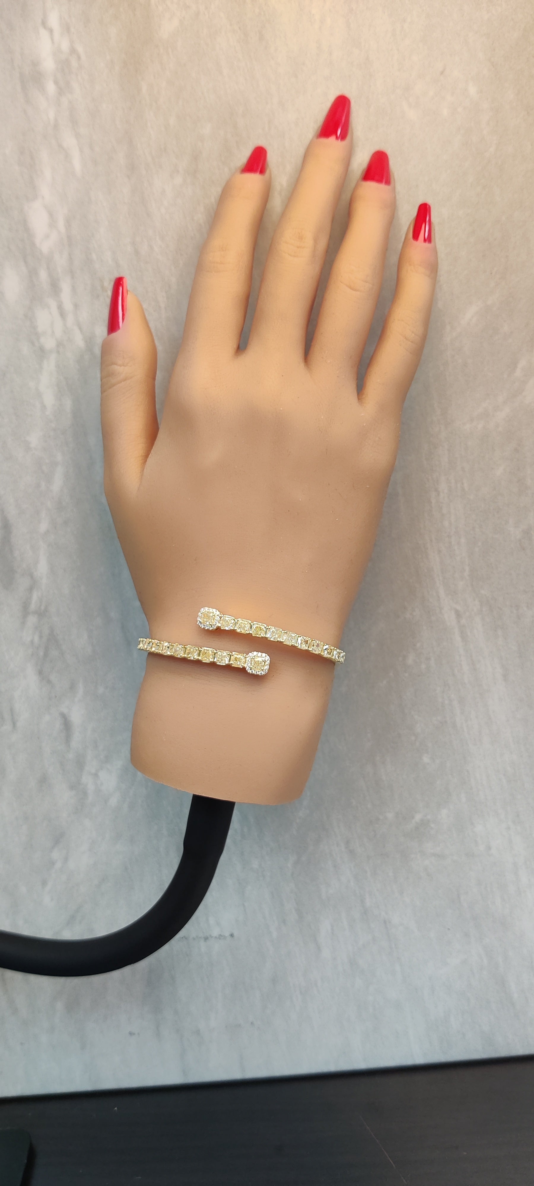 Natural Yellow Cushion Diamond Bracelet product image 5