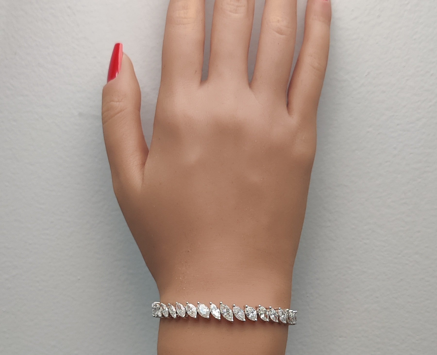 Natural White Marquise Diamond Bracelet
