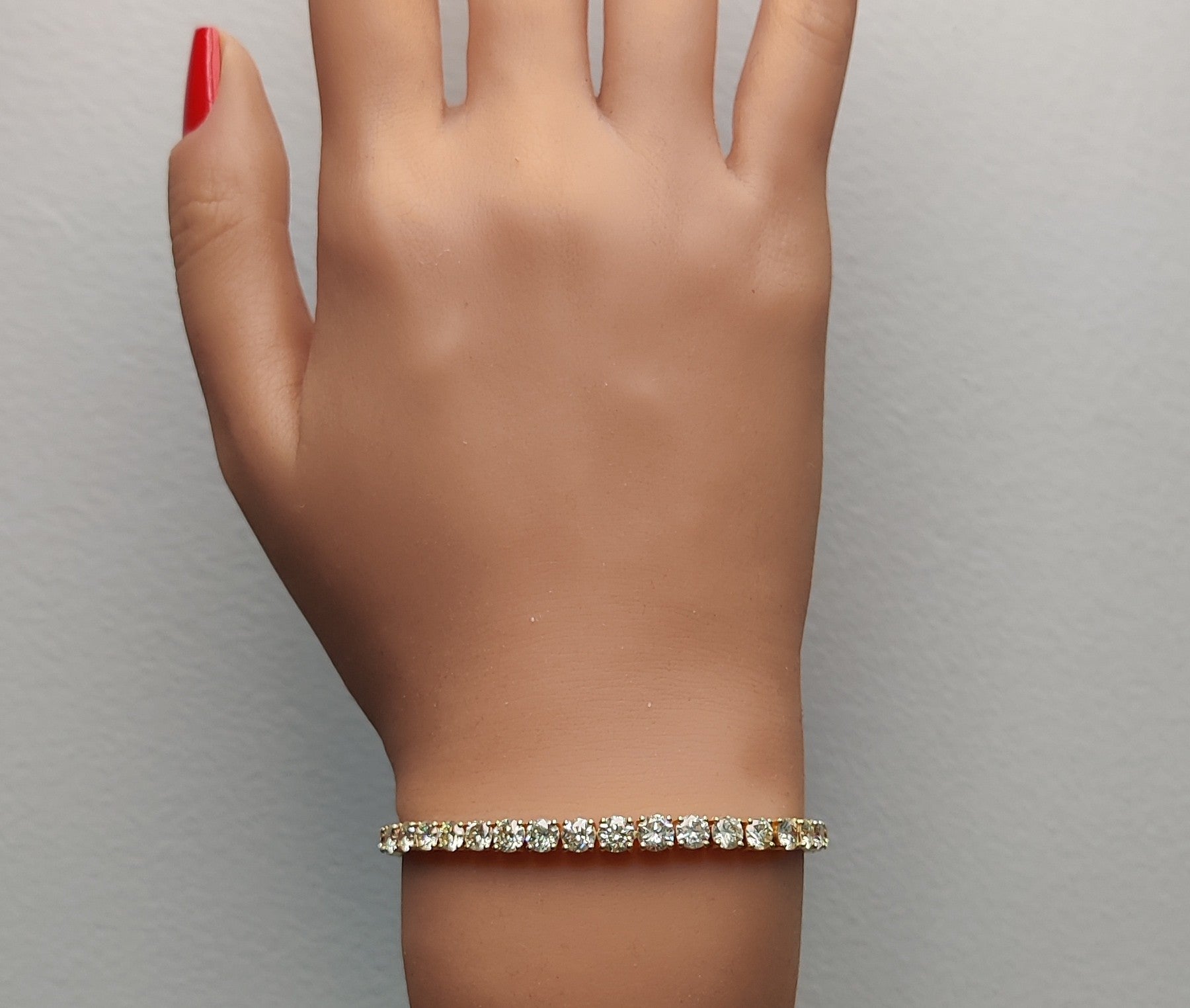 Natural White Round Diamond Bracelet
