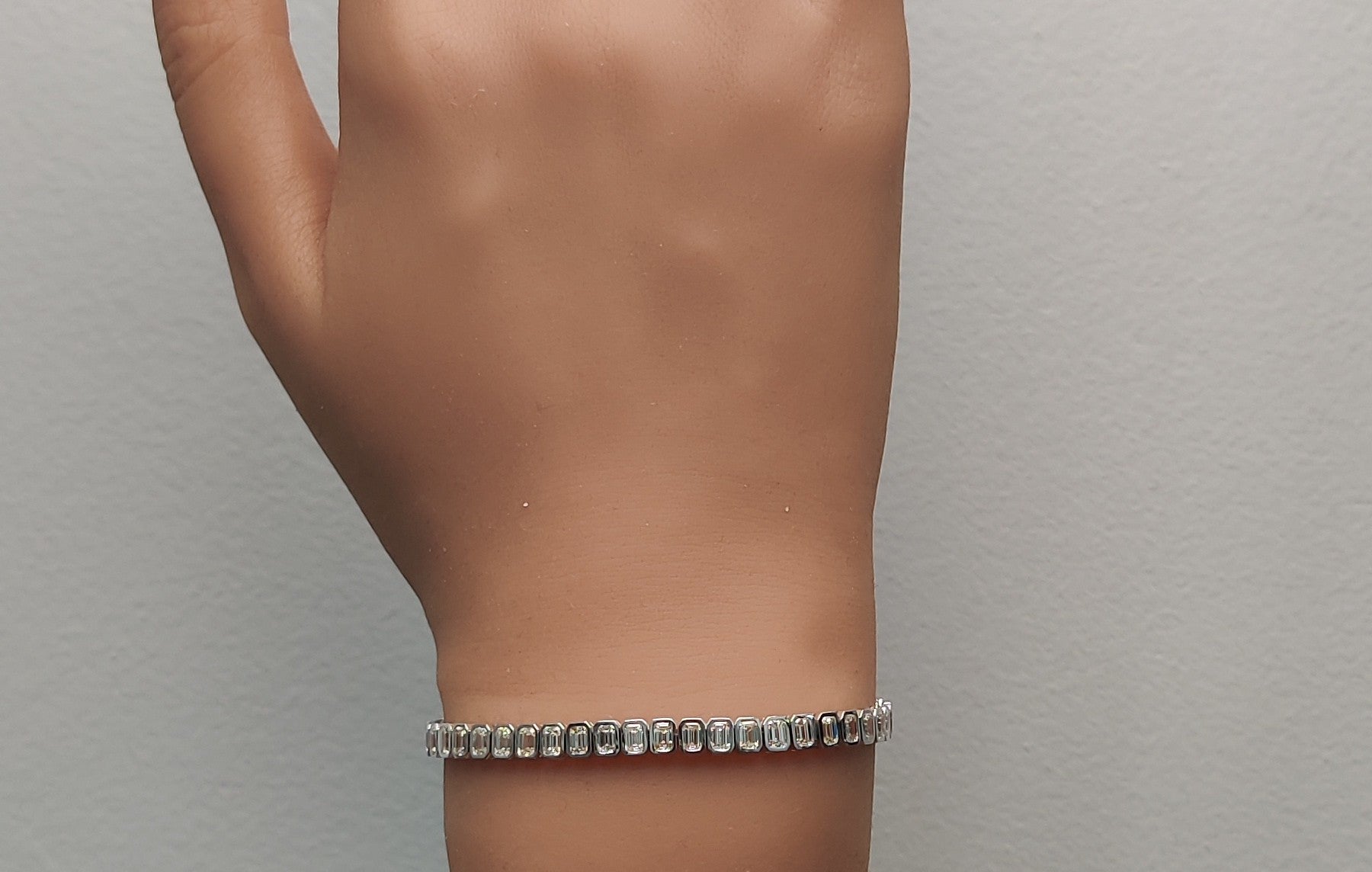 Natural White Emerald Diamond Bracelet