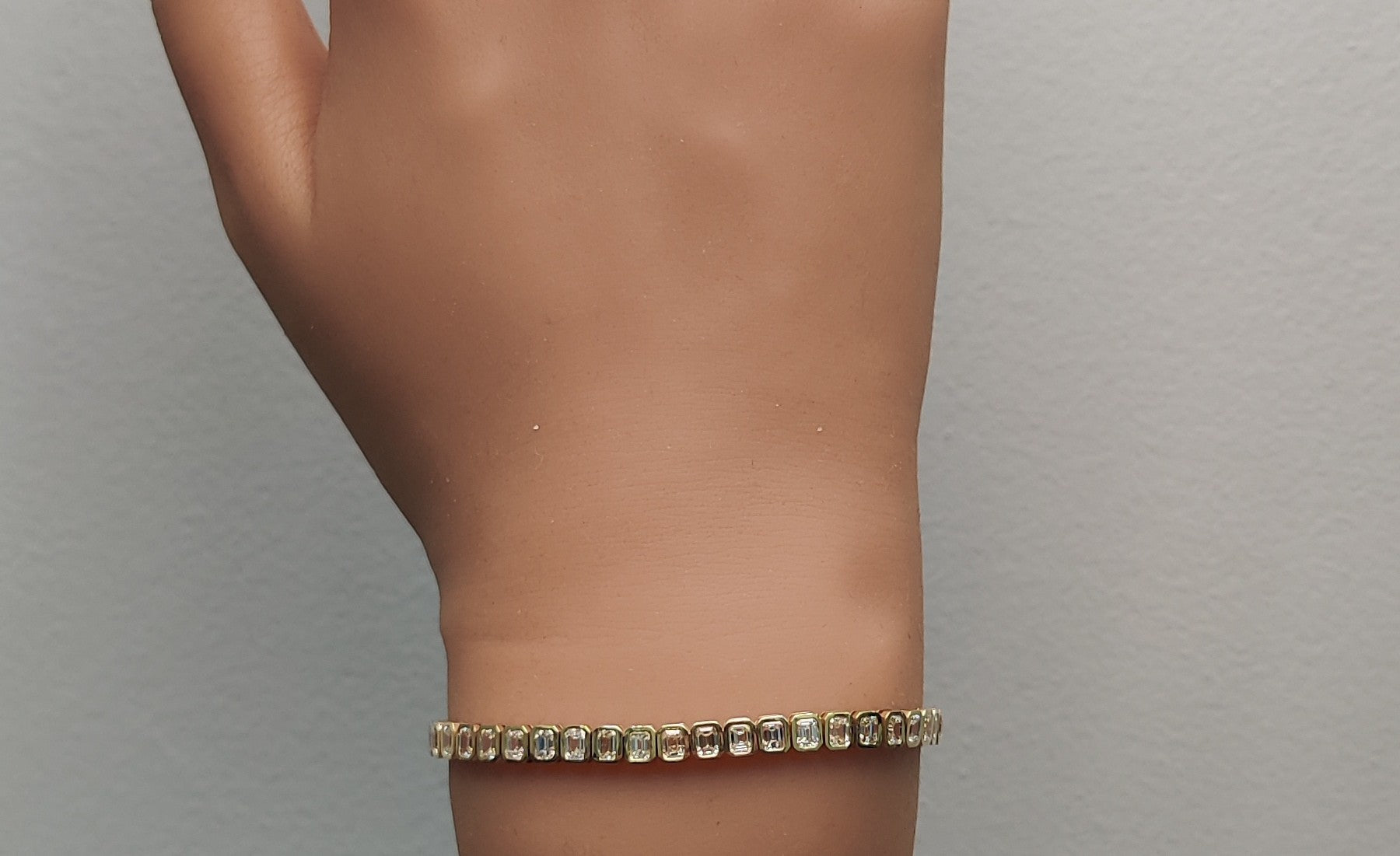 Natural White Emerald Diamond Bracelet