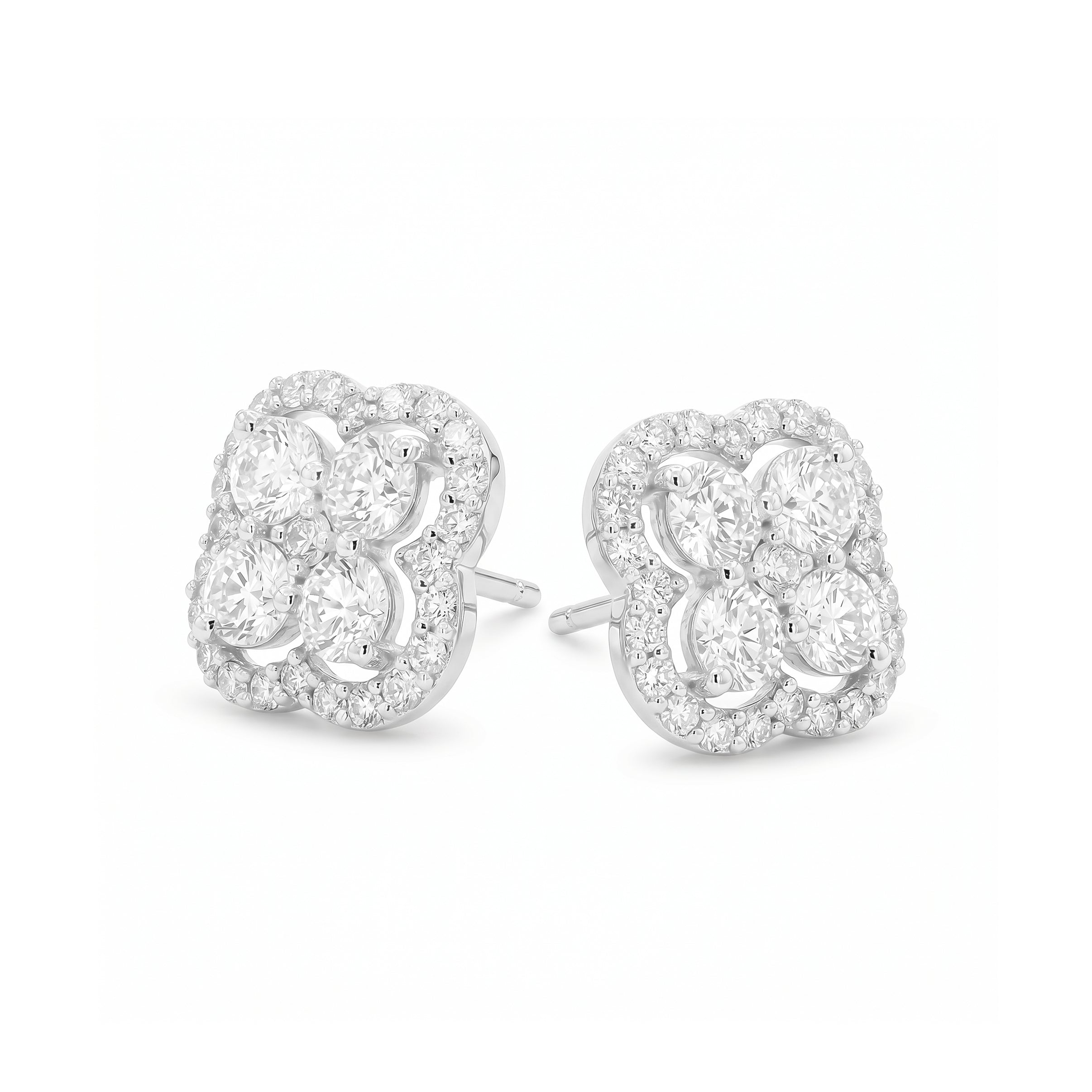 Natural Round Diamond Clover Earring