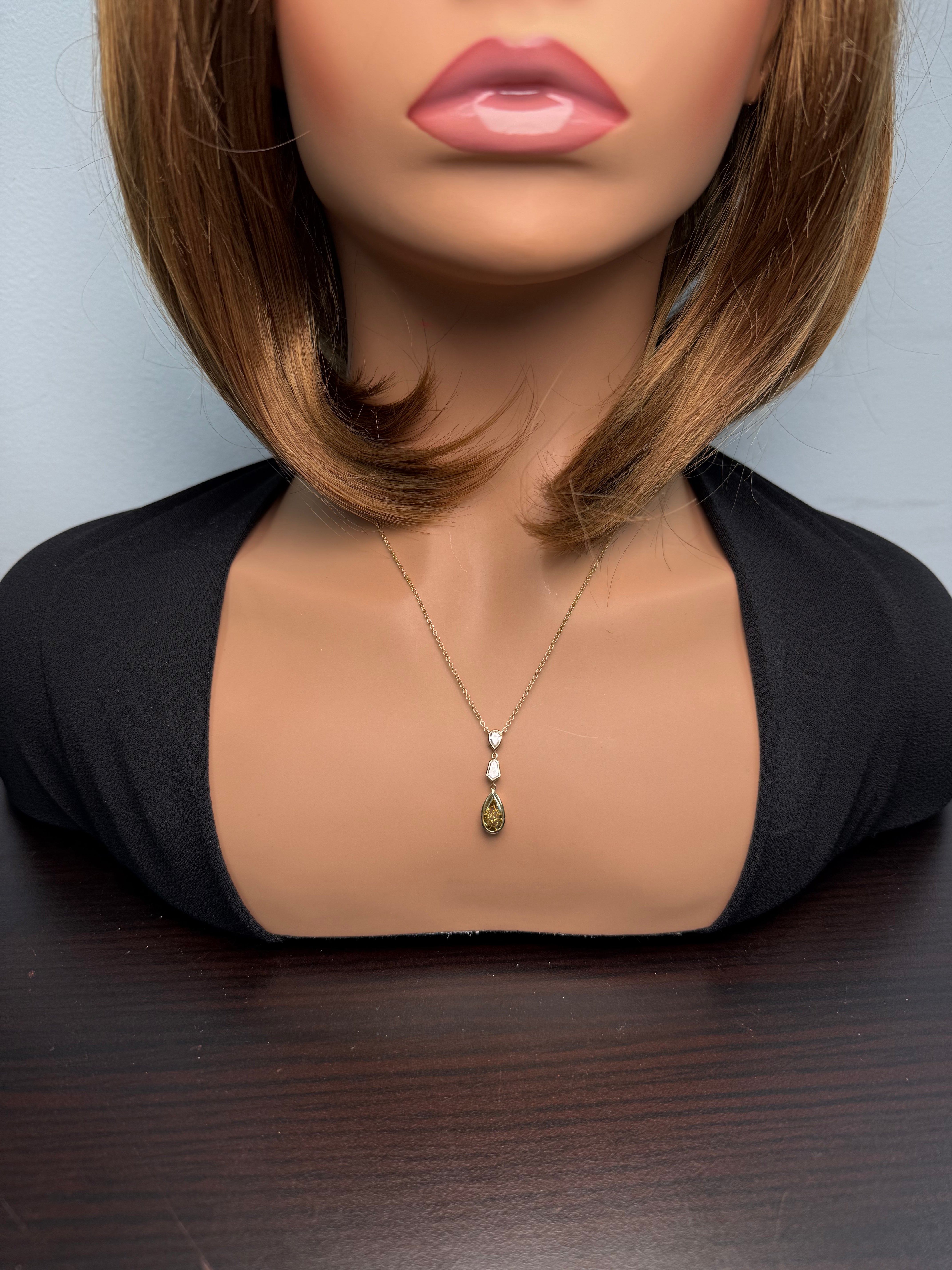 Natural Green Pear Diamond Necklace Gia Certified