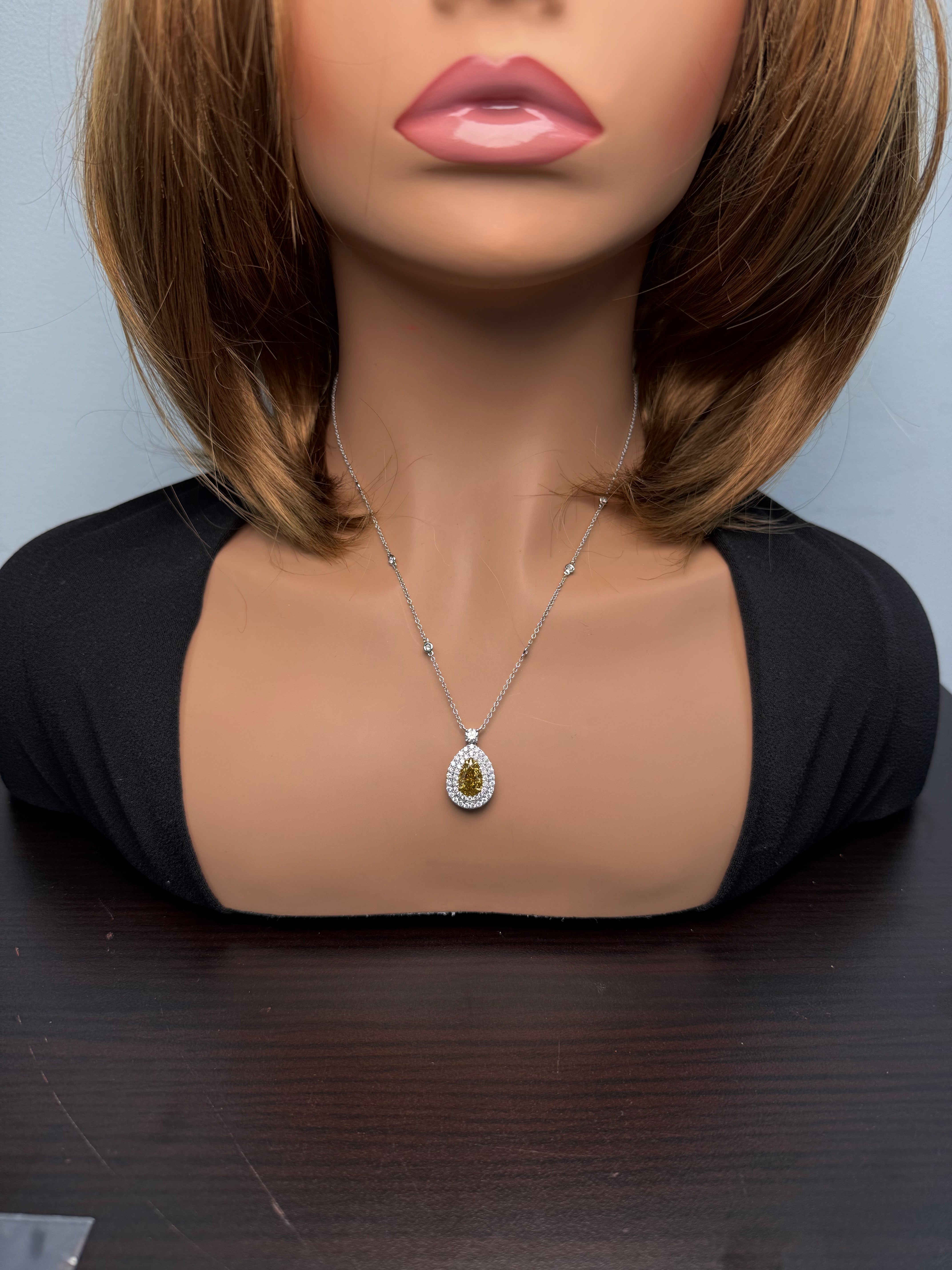 Natural Yellow Pear Diamond Necklace Gia CERTIFIED