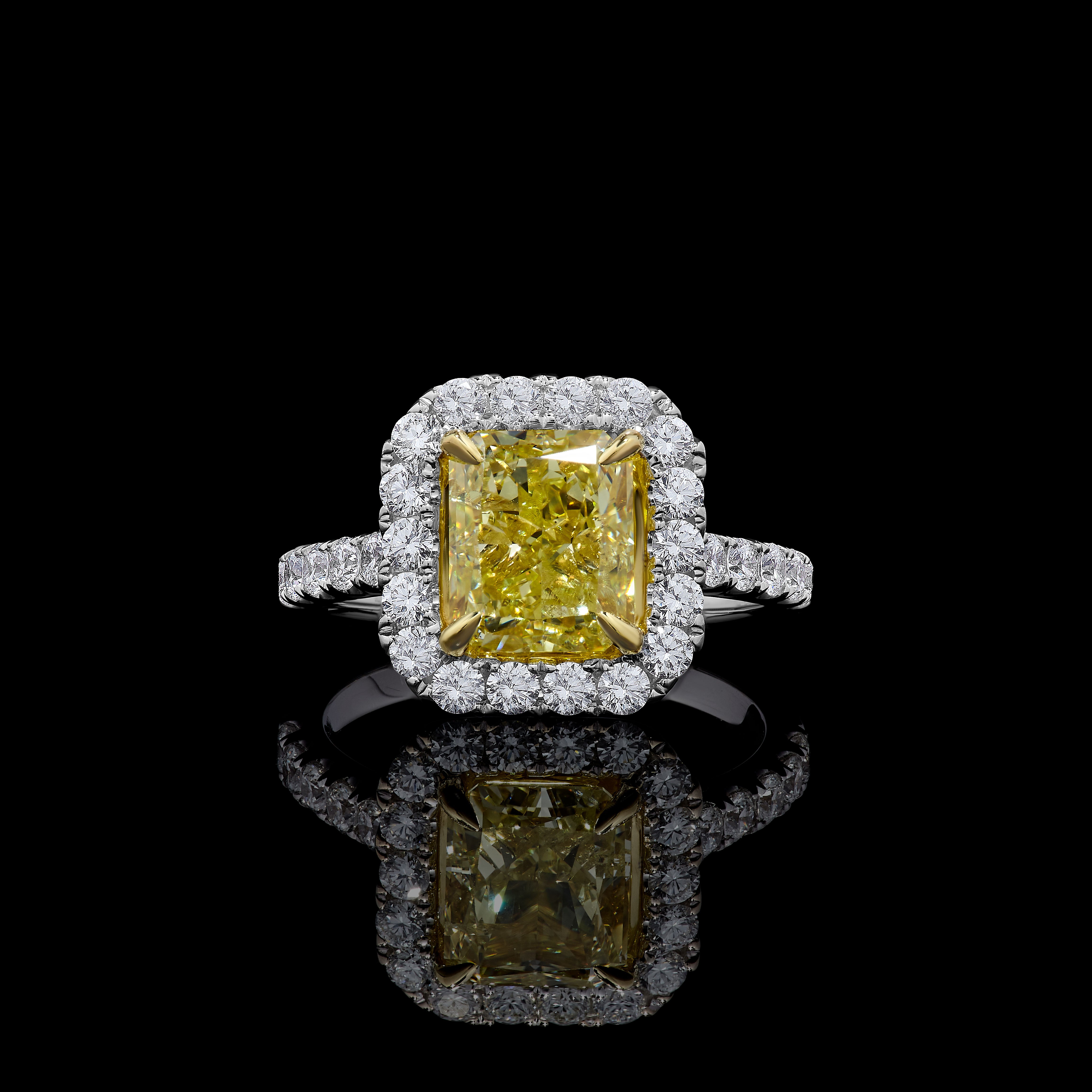 GIA Yellow Radiant Cut Diamond Ring JR3P49GH