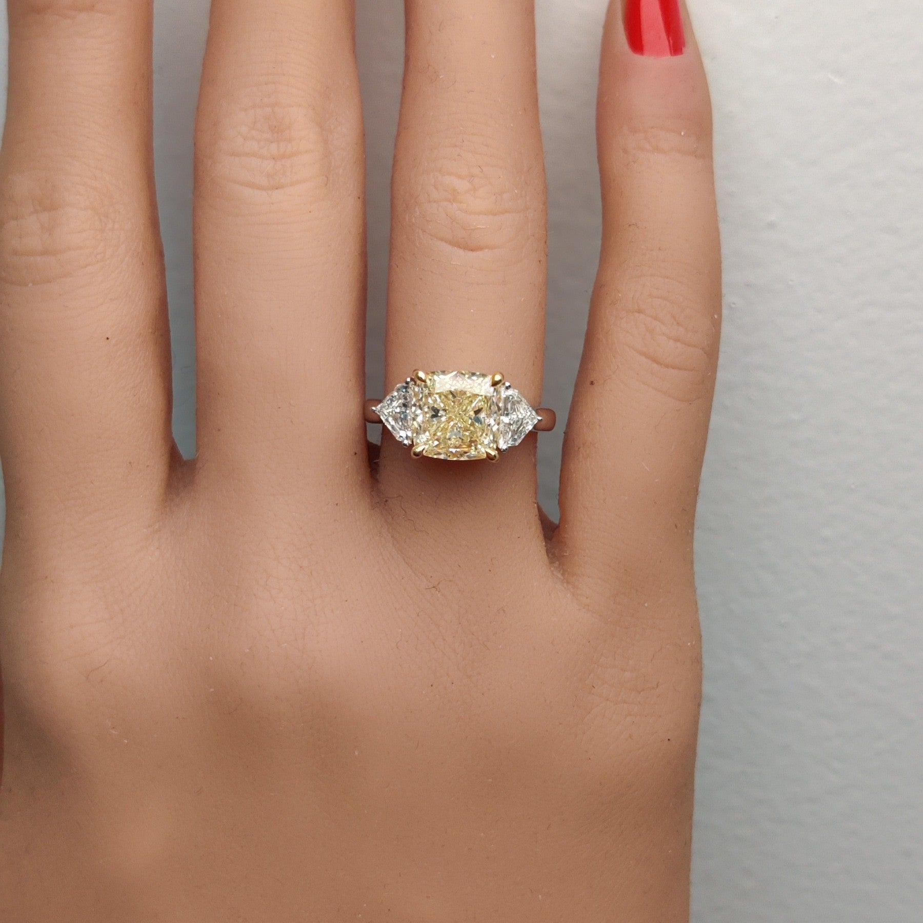 Natural Yellow Cushion Diamond Ring GIA Certified product image 5