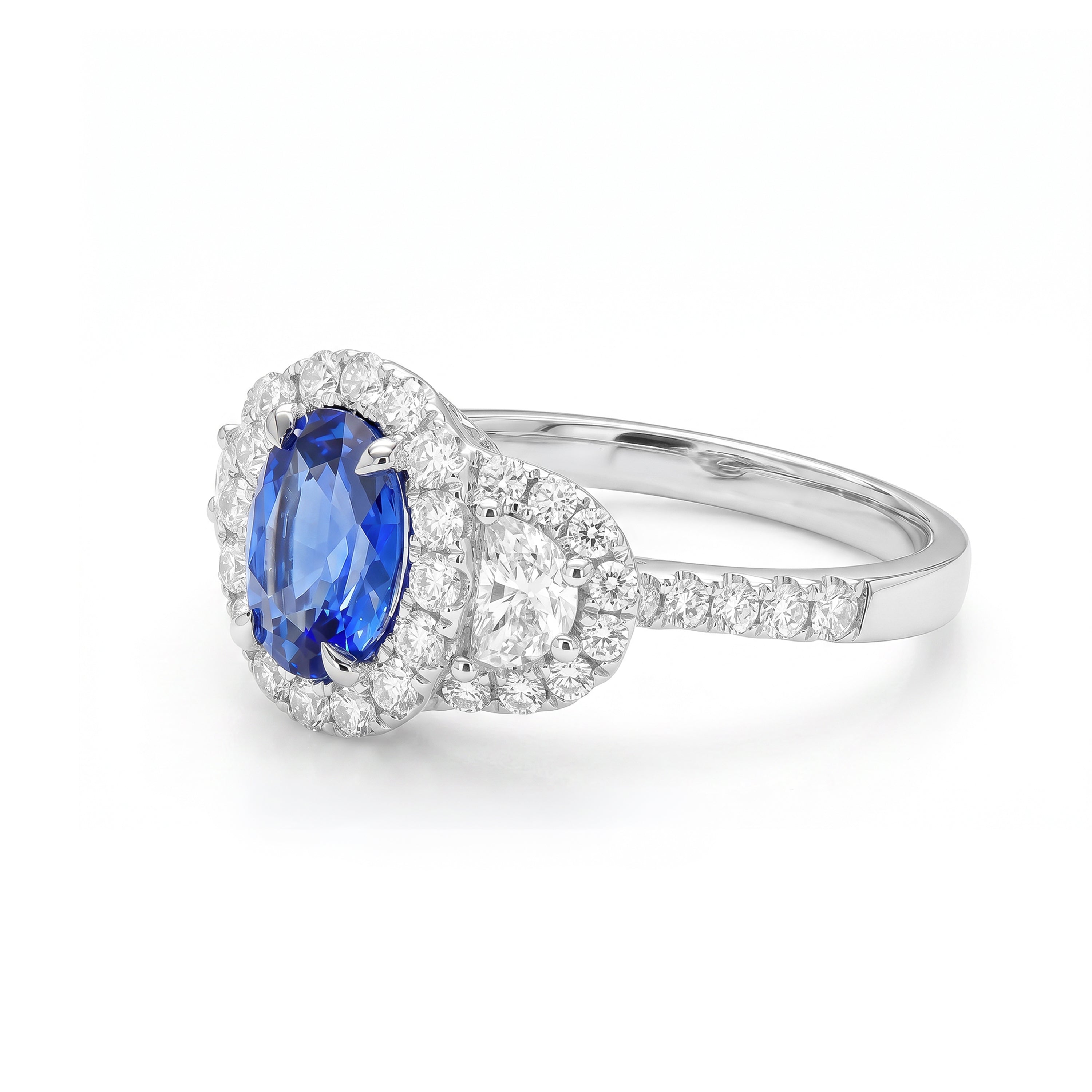 Natural Oval Sapphire & Diamond Ring | GIA Certified