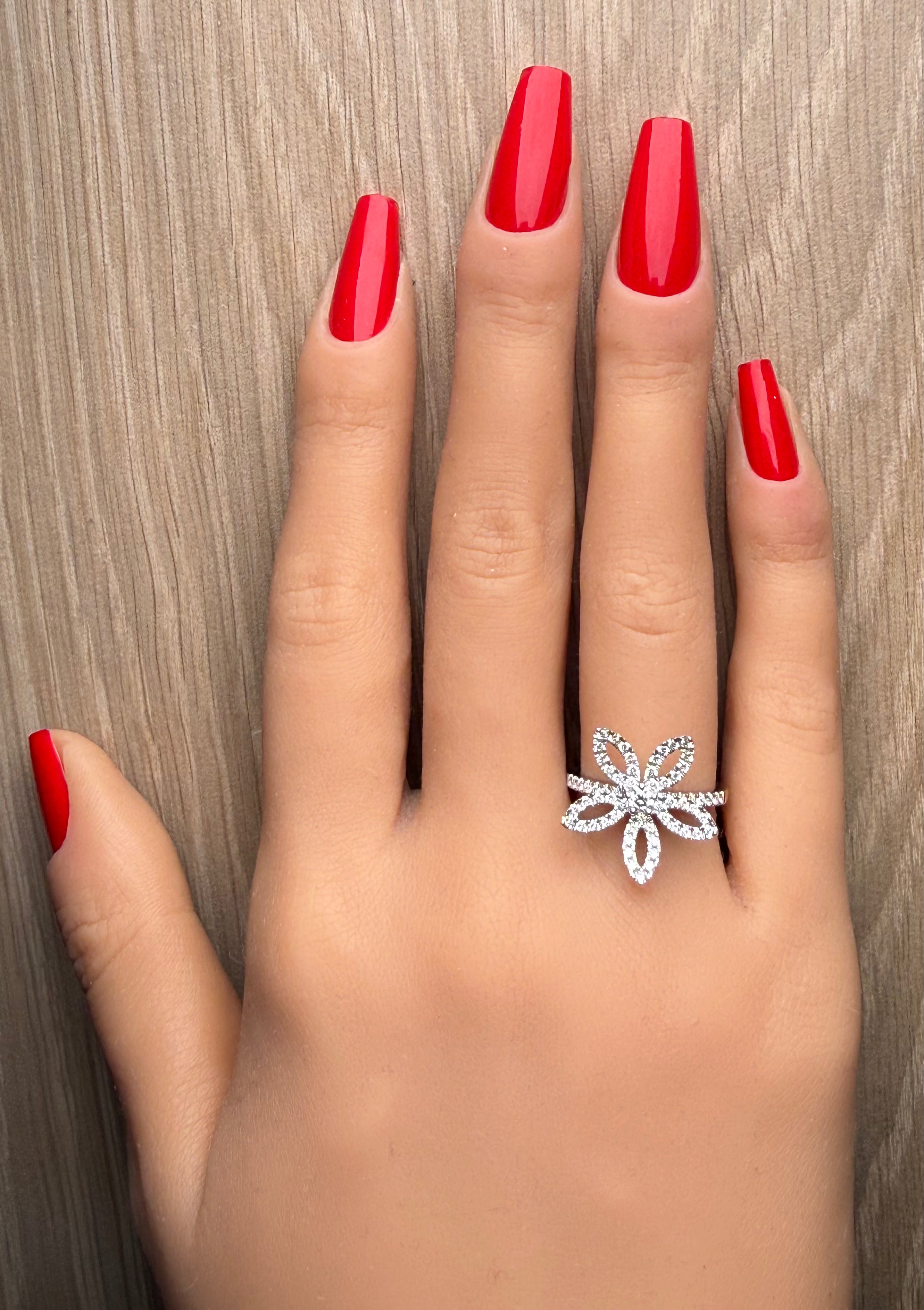Natural White Round Diamond Ring