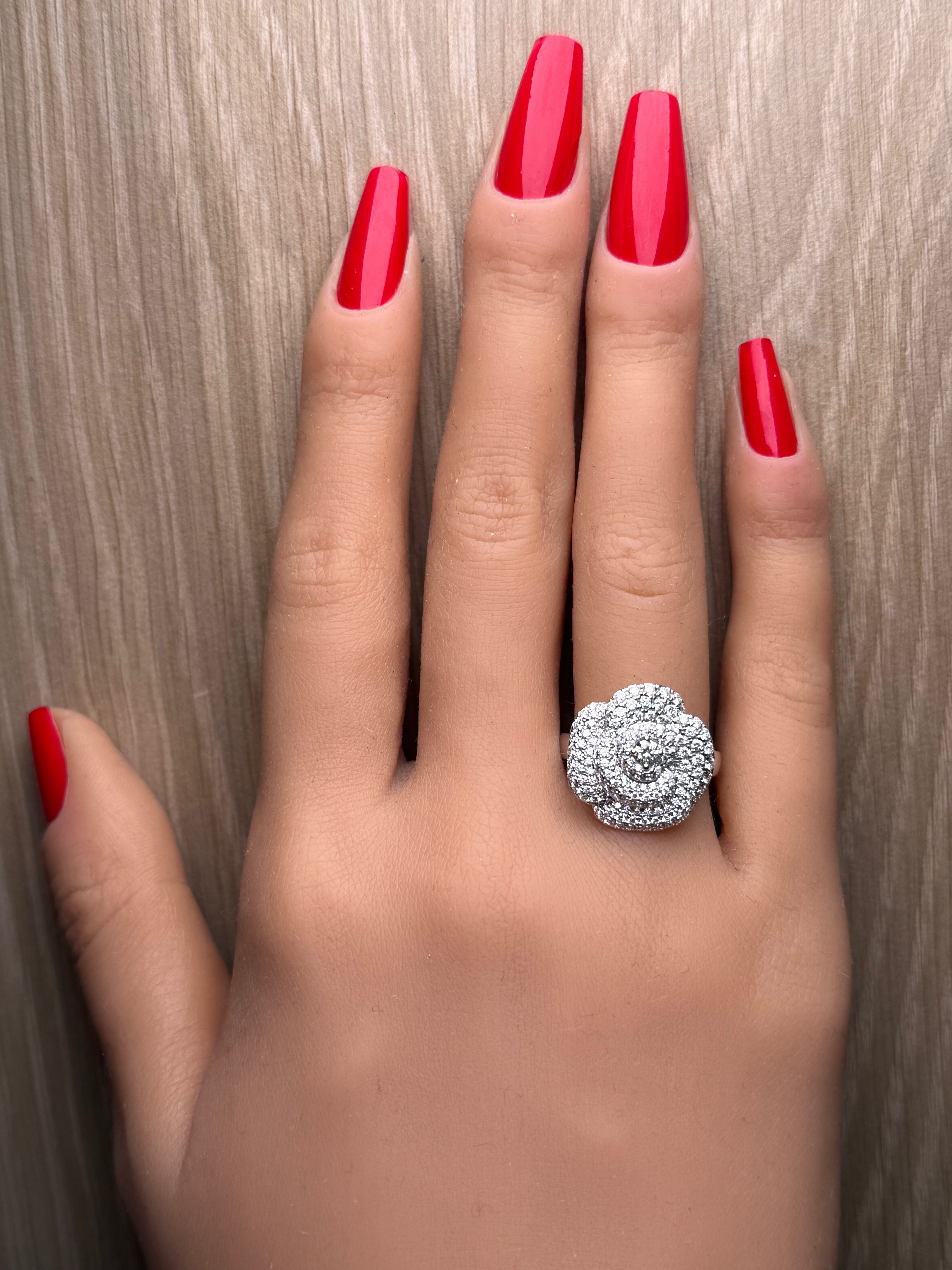 Natural White Round Diamond Ring