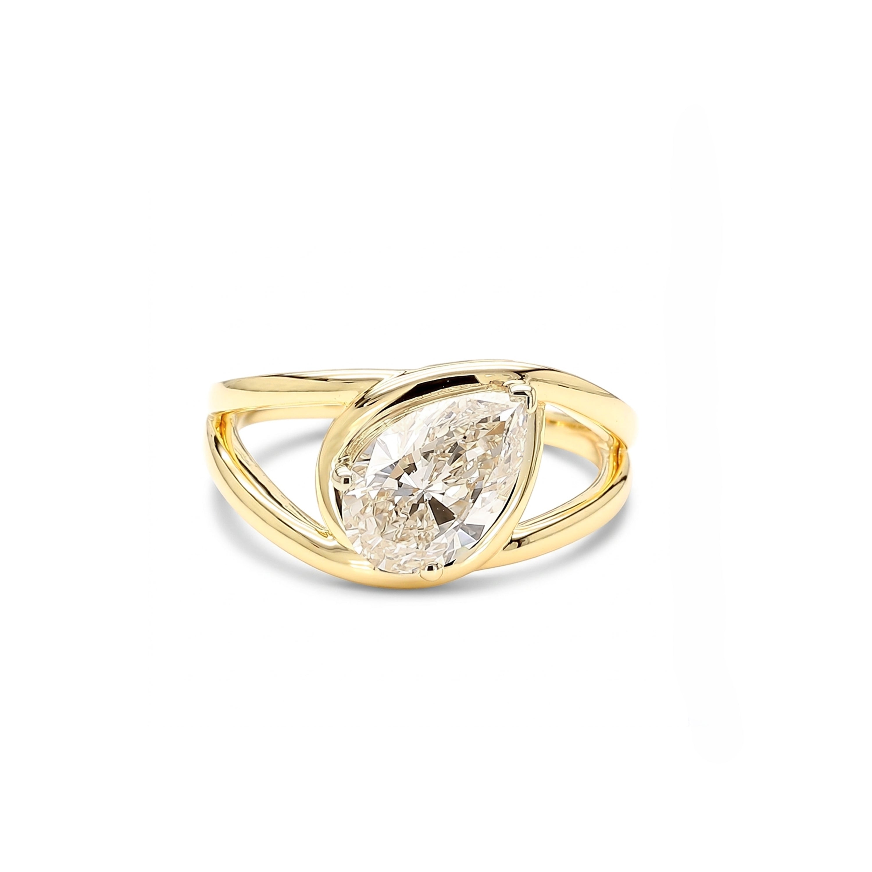 Natural Pear Diamond Ring product image 1