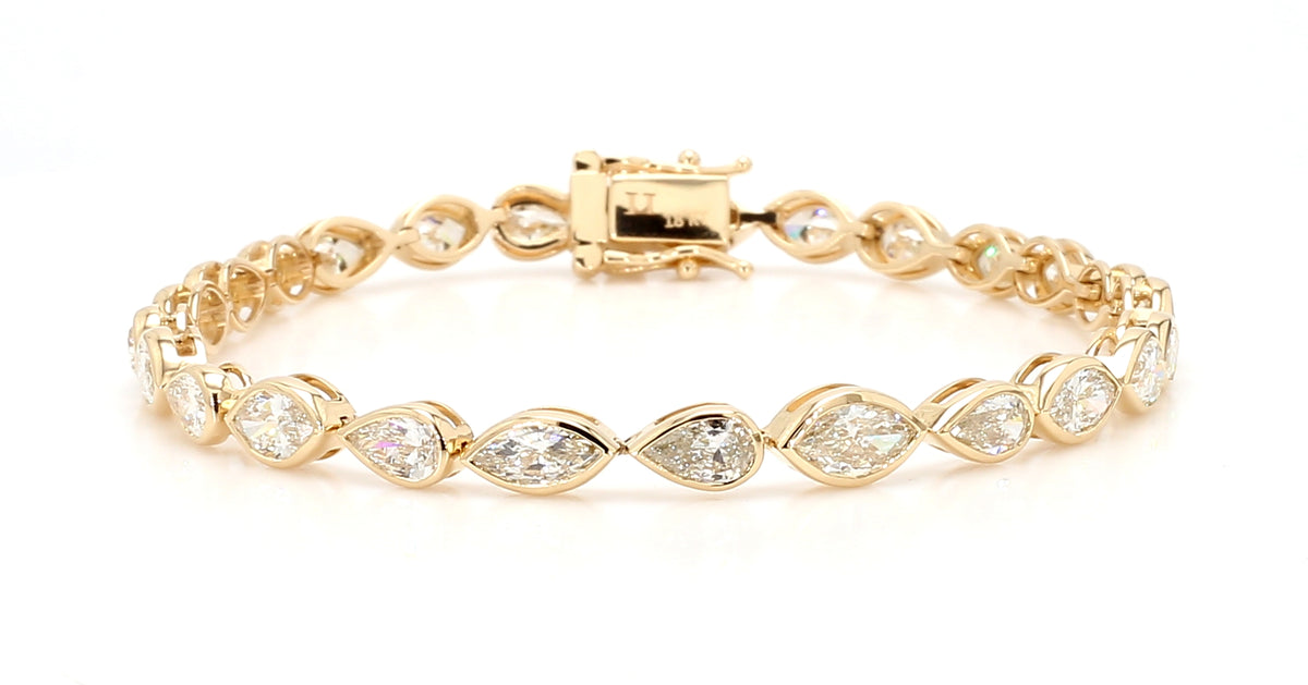 Natural White Pear Diamond Bracelet