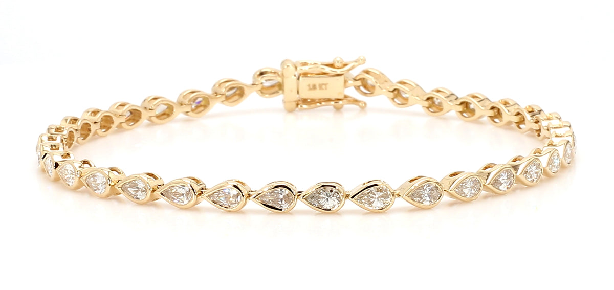 Natural White Pear Diamond Bracelet