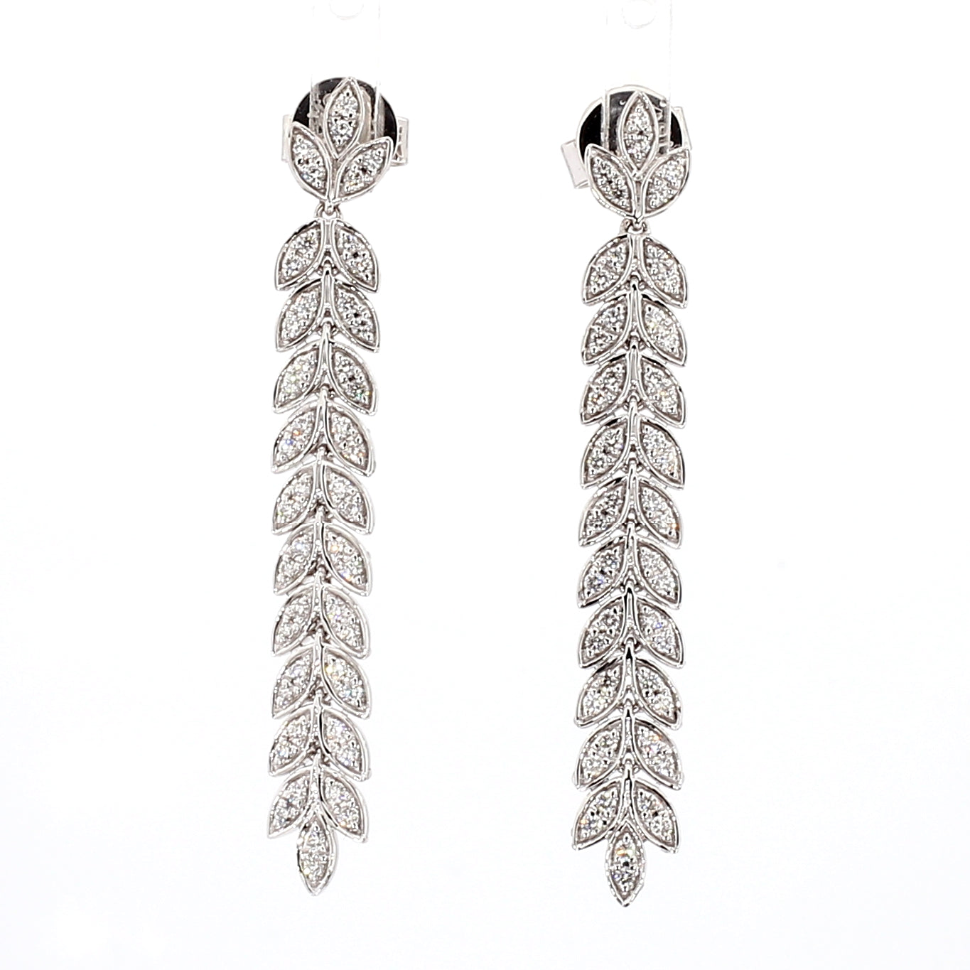Natural White Round Diamond Earring
