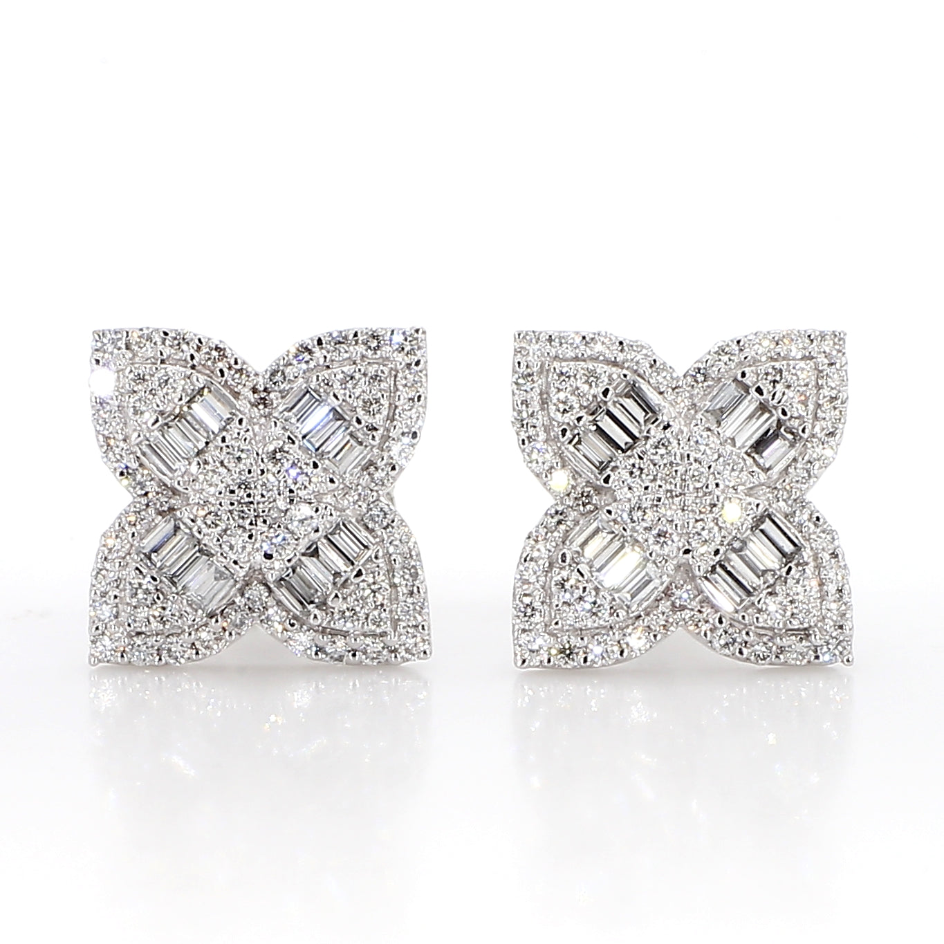 Natural White Baguette Diamond Earring product image 1