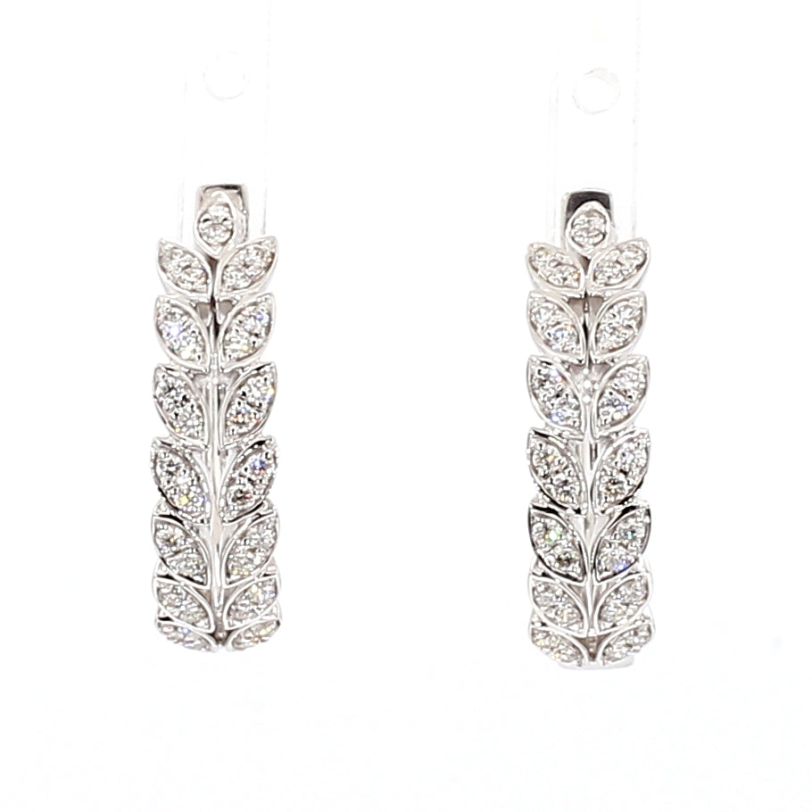 Natural White Round Diamond Earring