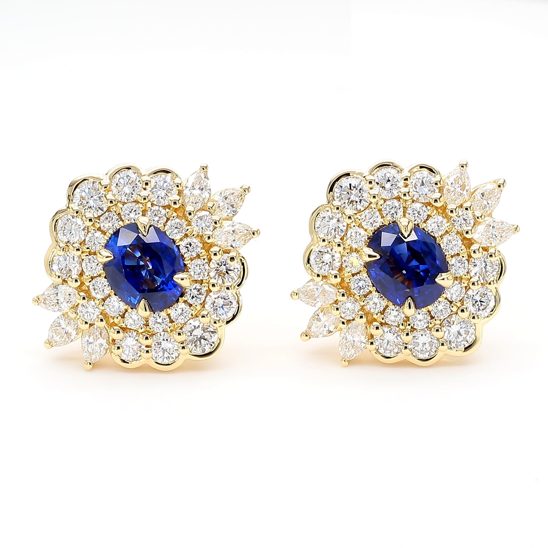 Natural Blue Oval Sapphire & White Diamond EARRING