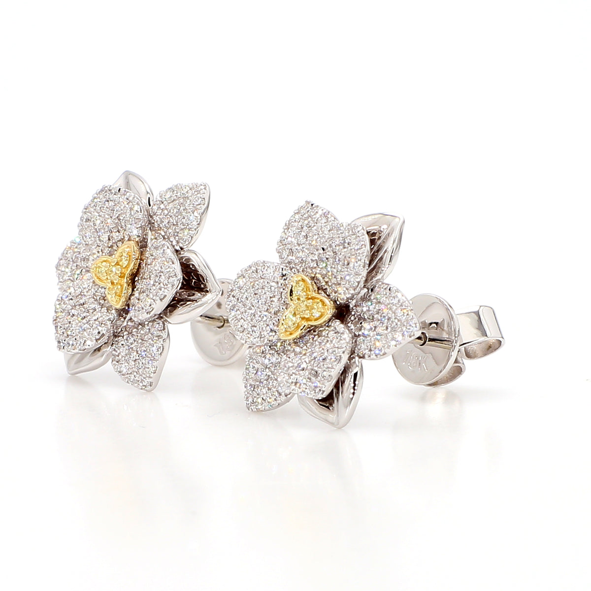 Natural Yellow Round Diamond Earring