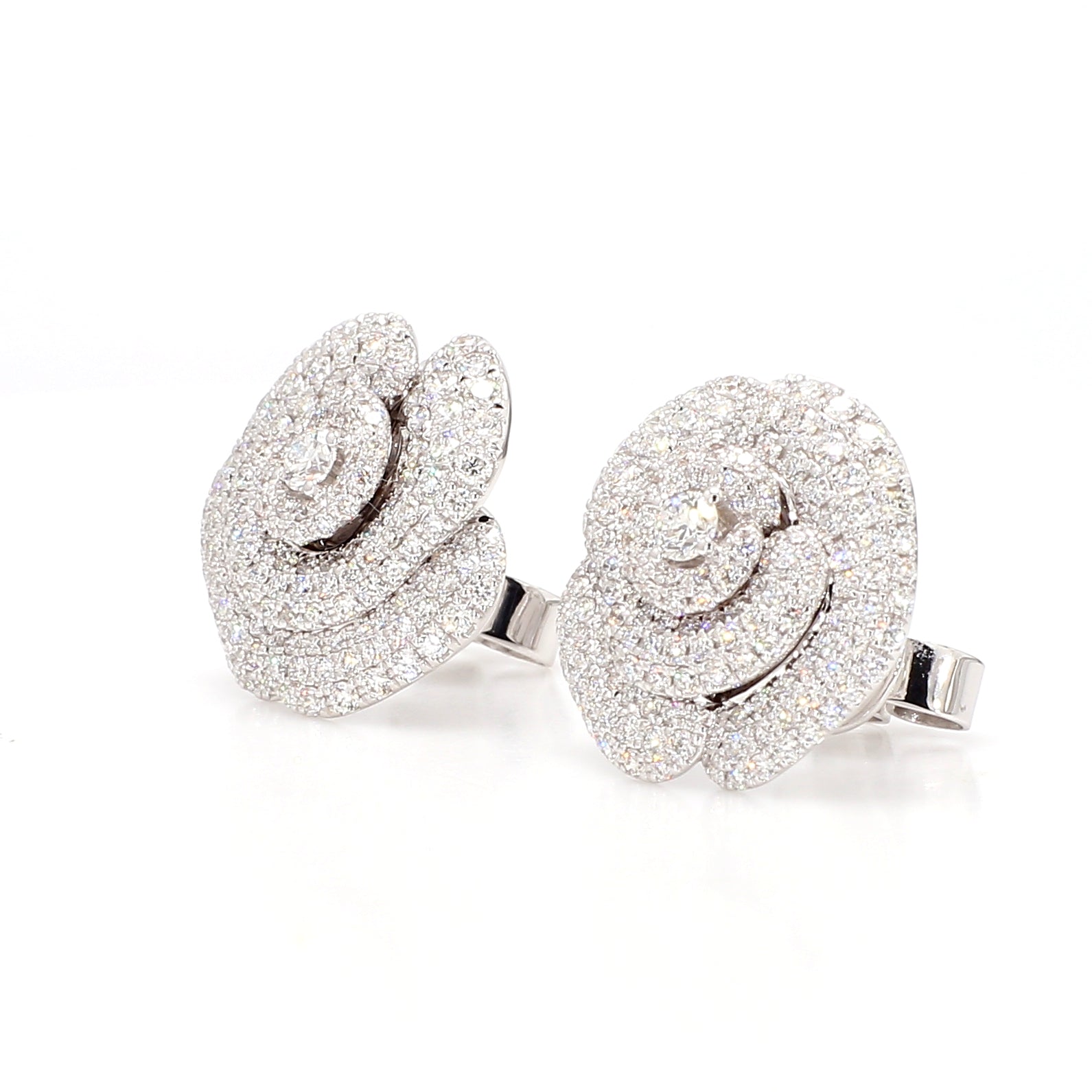 Natural White Round Diamond Earring