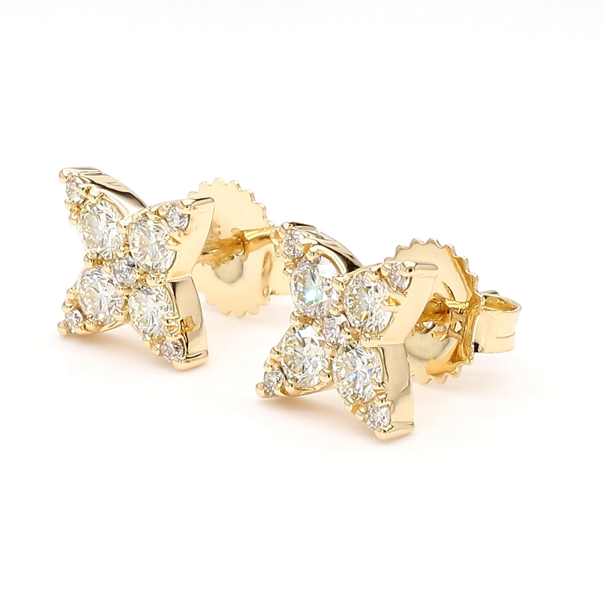 Natural White Round Diamond Earring
