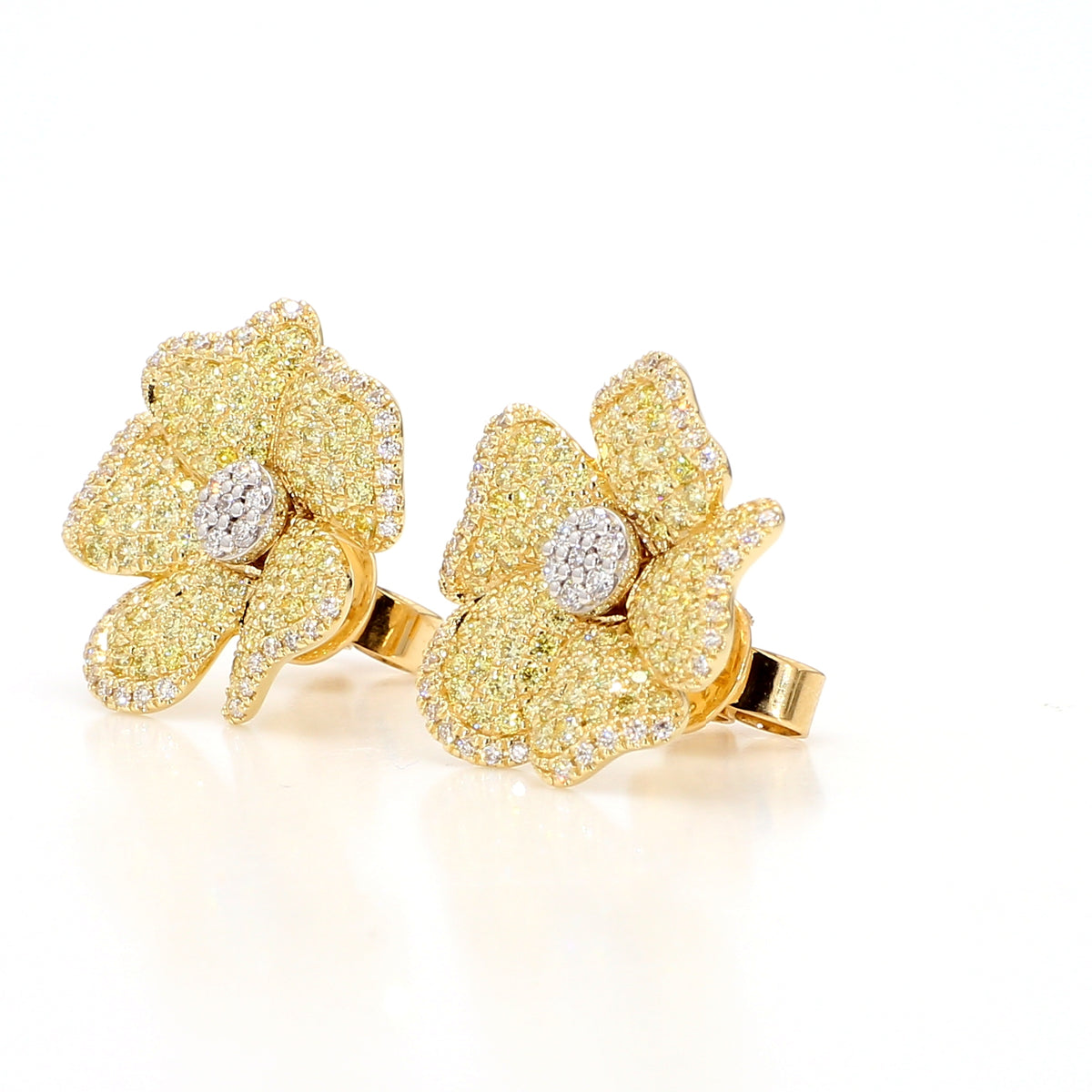 Natural Yellow Round Diamond Earring