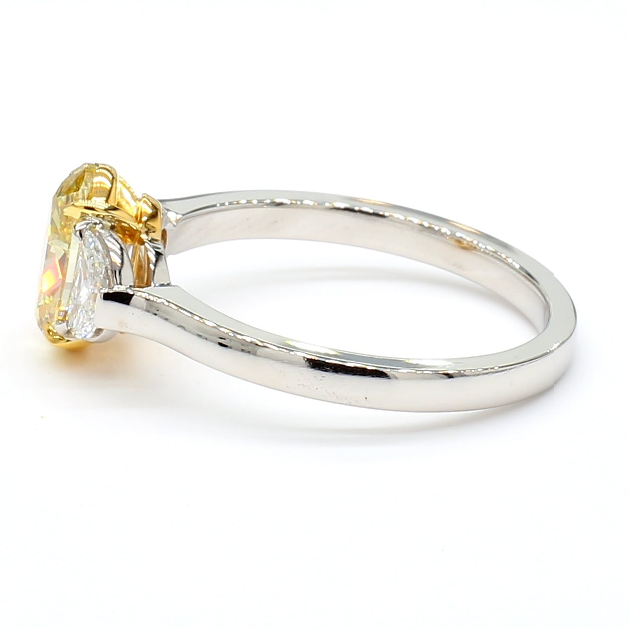 Natural Yellow Oval Diamond Ring GIA Certified product image 3
