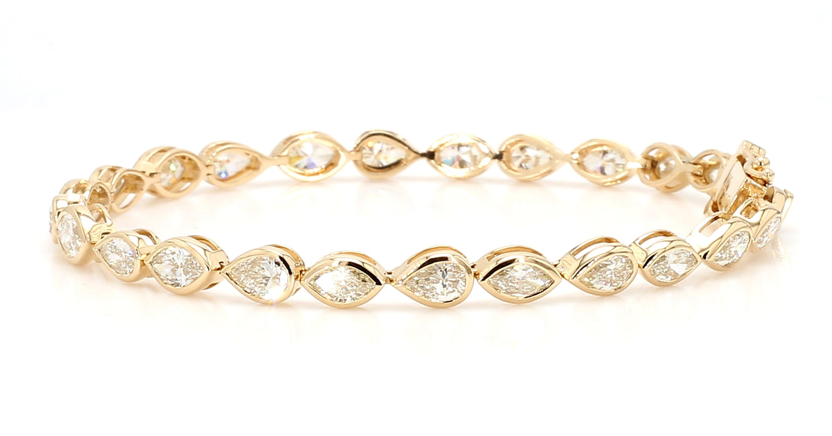 Natural White Pear Diamond Bracelet
