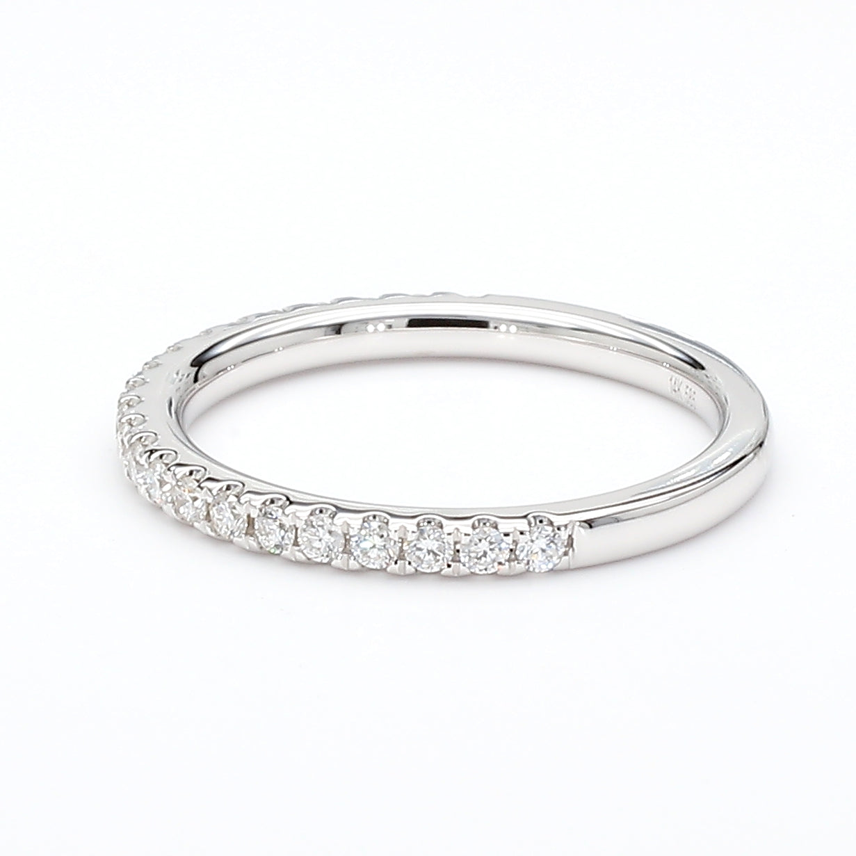 Natural White Round Diamond Ring