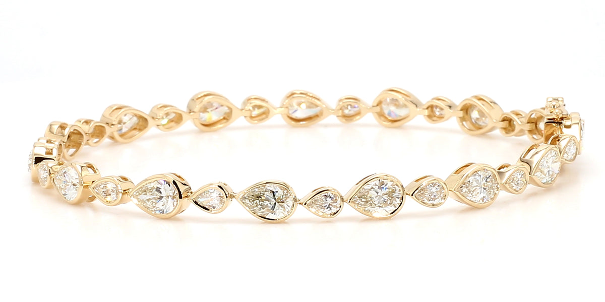 Natural White Pear Diamond Bracelet