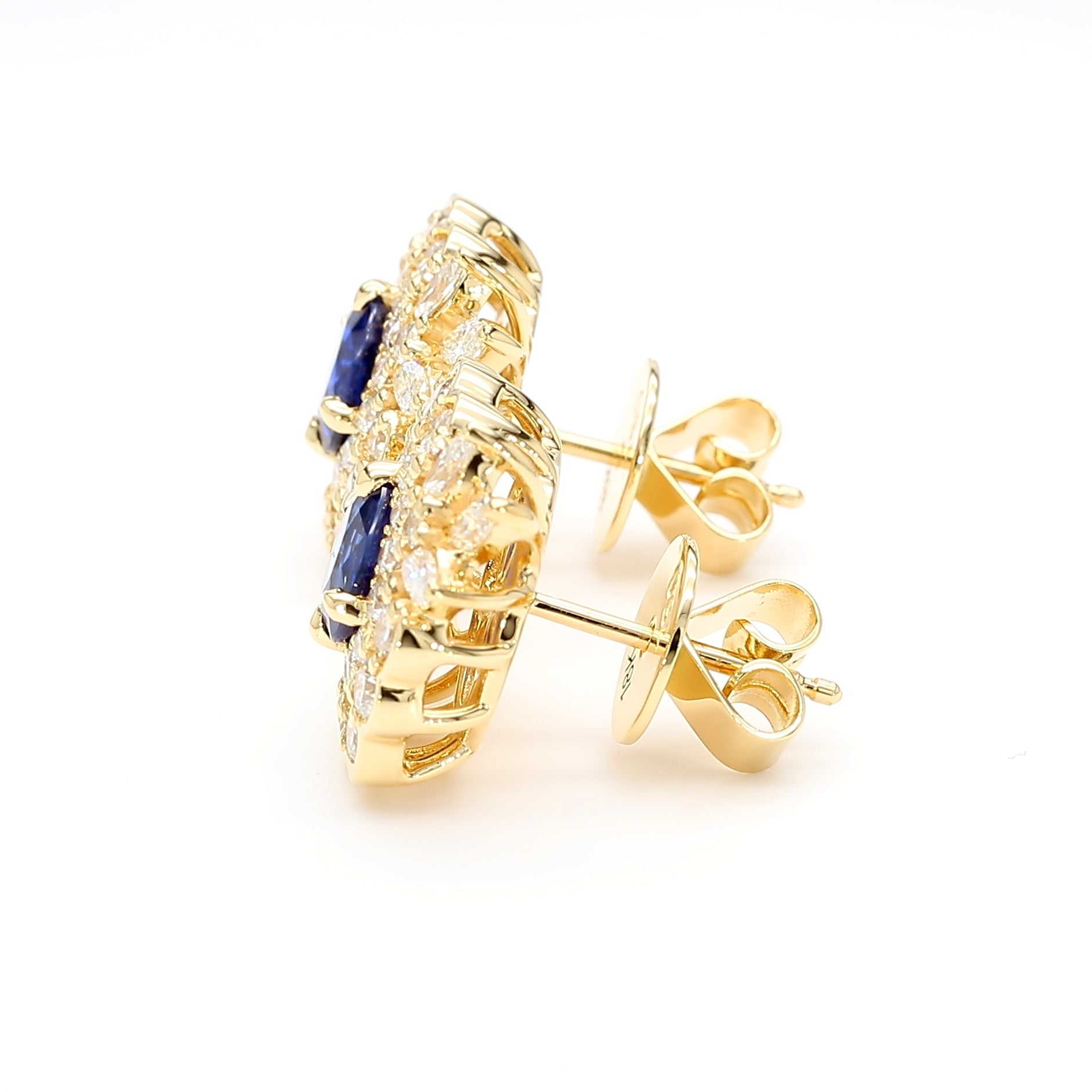 Natural Blue Oval Sapphire & White Diamond EARRING
